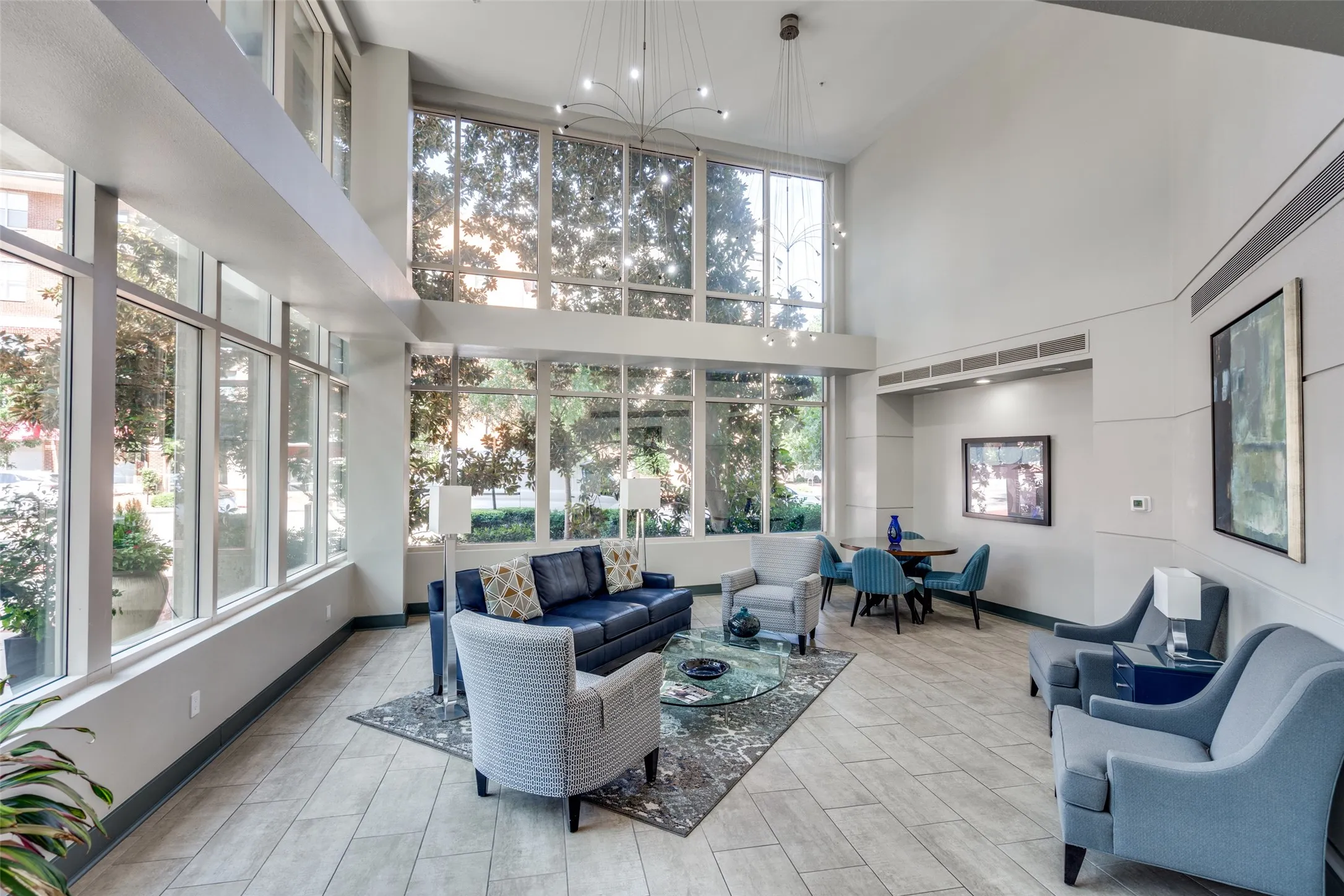 Condominium For Sale in Dallas County , 5055 Addison Circle 423, Addison, Texas 75001, 2 Bedroom, 2 Bathroom, 2 Garage spaces, 1,979 Sqft, built in 2000, mls#21358256, Real Estate Agent in Addison, Homes For Sale in Dallas county, Homes For Sale in Addison, Realtor in Addison Texas, Real Estate Brokerage Independent Realty Texas, Luminita Cordes Realtor