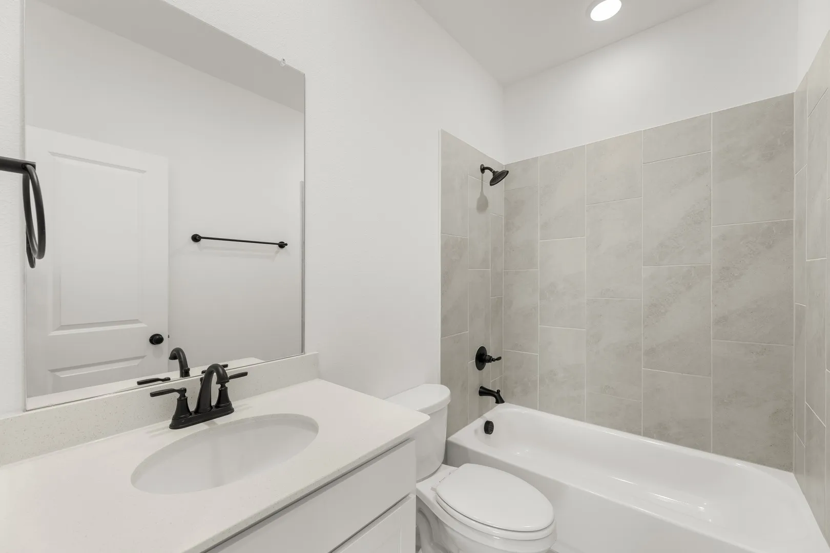 05. 3413 Running Springs - 2ND Bath