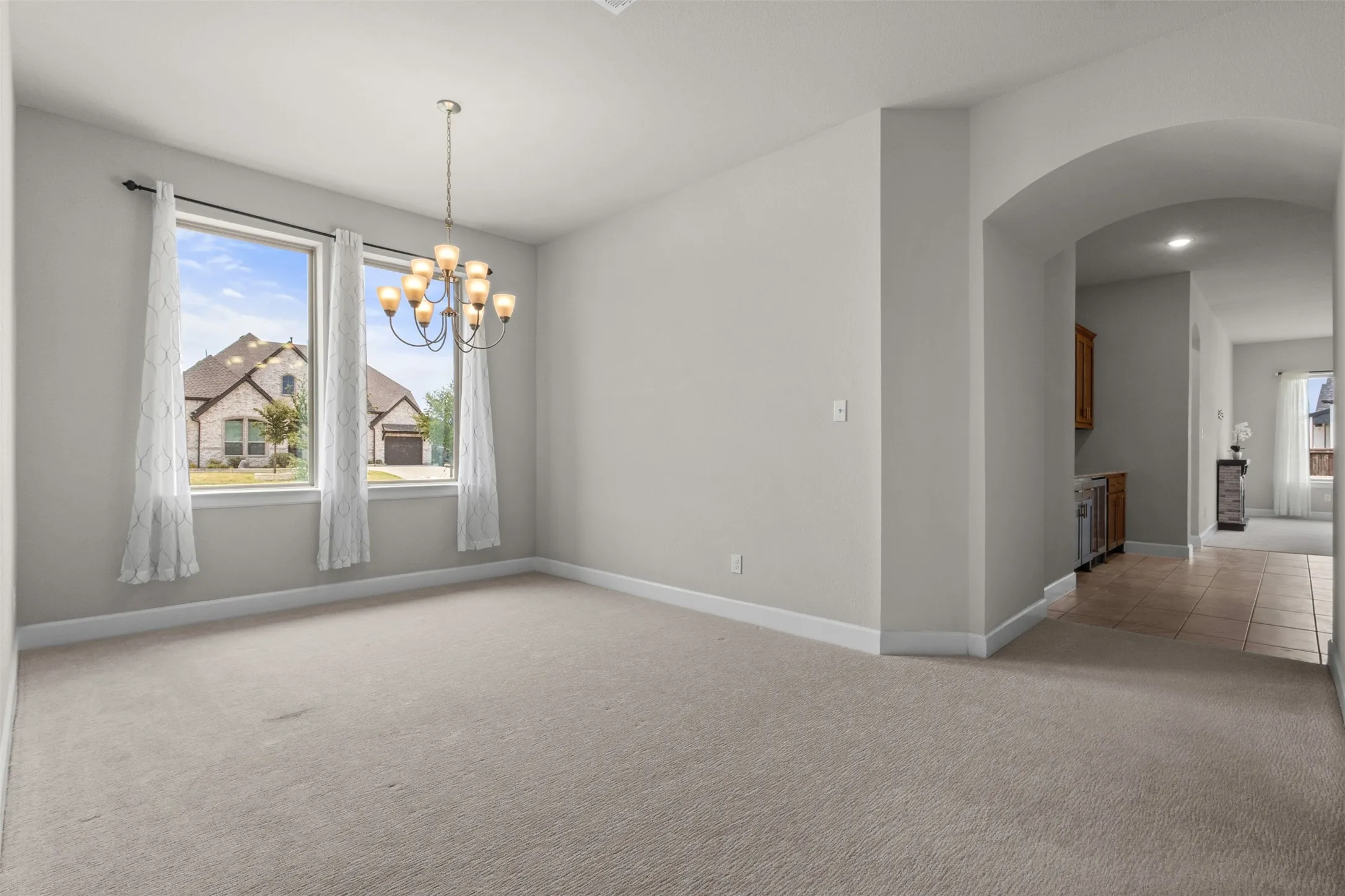 Single Family Residence For Rent in Johnson County , 2900 Bluff Creek Drive, Mansfield, Texas 76063, 4 Bedroom, 3 Bathroom, 2 Garage spaces, 2,430 Sqft, built in 2021, mls#21358312, Real Estate Agent in Mansfield, Homes For Rent in Johnson county, Homes For Rent in Mansfield, Realtor in Mansfield Texas, Real Estate Brokerage Independent Realty Texas, Luminita Cordes Realtor