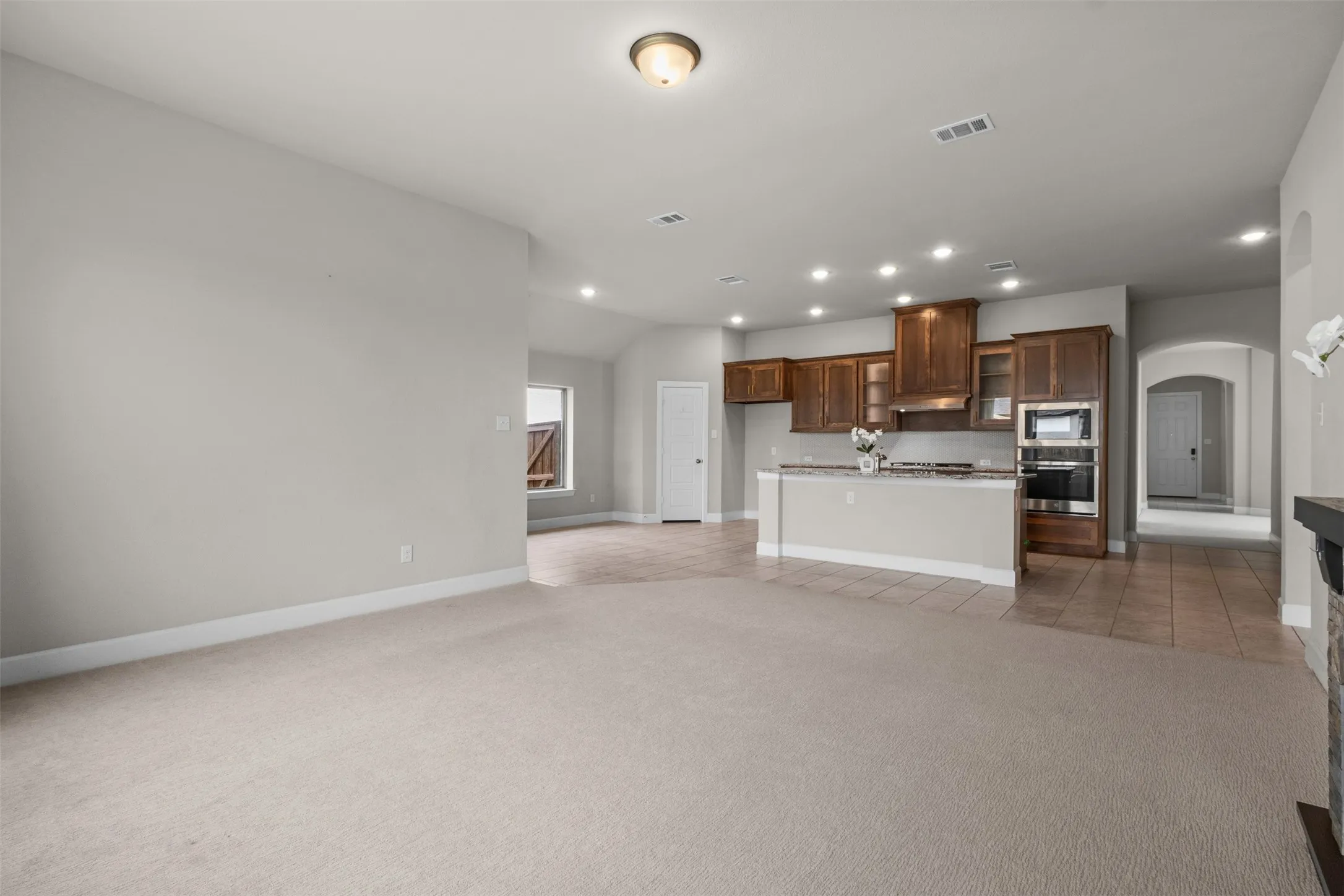 Single Family Residence For Rent in Johnson County , 2900 Bluff Creek Drive, Mansfield, Texas 76063, 4 Bedroom, 3 Bathroom, 2 Garage spaces, 2,430 Sqft, built in 2021, mls#21358312, Real Estate Agent in Mansfield, Homes For Rent in Johnson county, Homes For Rent in Mansfield, Realtor in Mansfield Texas, Real Estate Brokerage Independent Realty Texas, Luminita Cordes Realtor