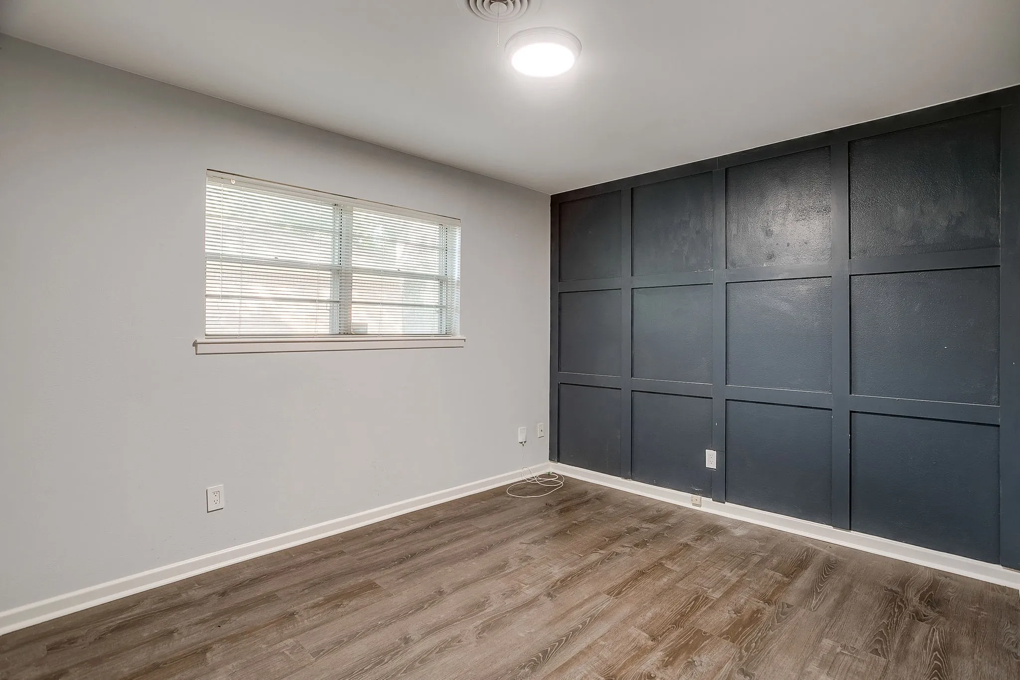 Single Family Residence For Sale in Tarrant County , 5817 Trail Lake Drive, Fort Worth, Texas 76133, 3 Bedroom, 2 Bathroom, 2 Garage spaces, 1,976 Sqft, built in 1958, mls#21349806, Real Estate Agent in Fort Worth, Homes For Sale in Tarrant county, Homes For Sale in Fort Worth, Realtor in Fort Worth Texas, Real Estate Brokerage Independent Realty Texas, Luminita Cordes Realtor