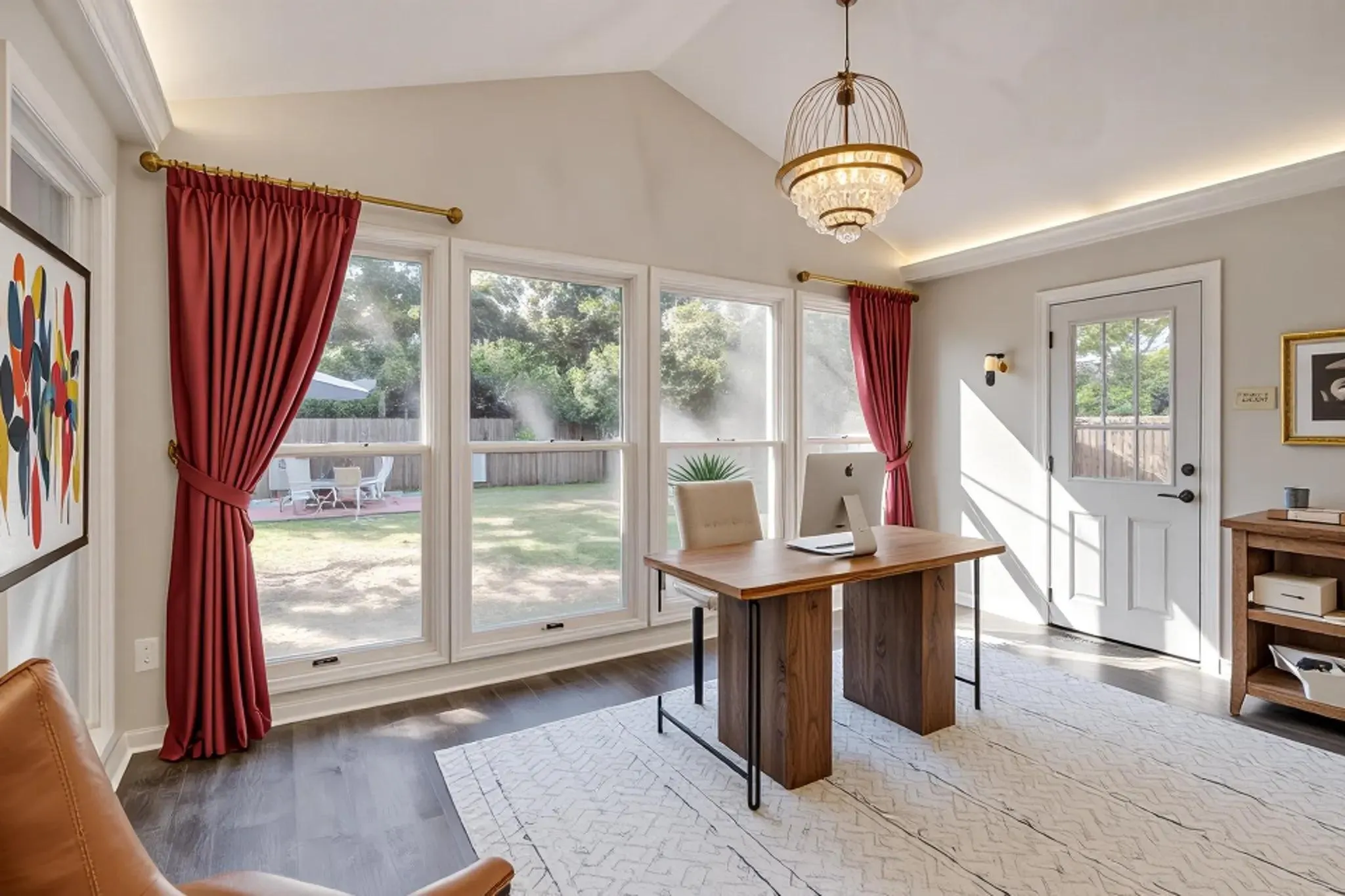 Single Family Residence For Sale in Tarrant County , 5817 Trail Lake Drive, Fort Worth, Texas 76133, 3 Bedroom, 2 Bathroom, 2 Garage spaces, 1,976 Sqft, built in 1958, mls#21349806, Real Estate Agent in Fort Worth, Homes For Sale in Tarrant county, Homes For Sale in Fort Worth, Realtor in Fort Worth Texas, Real Estate Brokerage Independent Realty Texas, Luminita Cordes Realtor