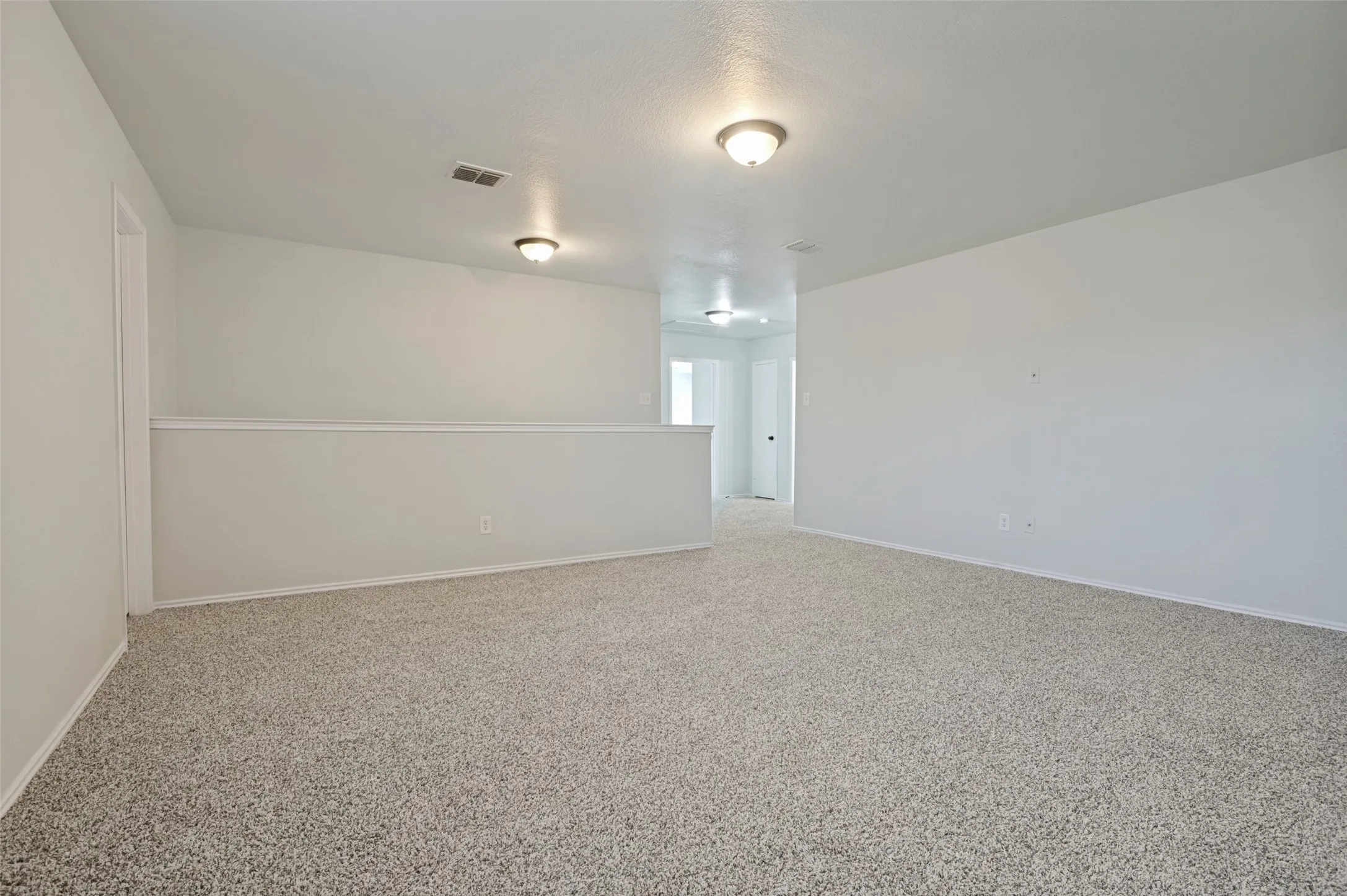 Single Family Residence For Sale in Dallas County , 1030 April Showers Lane, Lancaster, Texas 75134, 3 Bedroom, 3 Bathroom, 2 Garage spaces, 2,771 Sqft, built in 2005, mls#21358152, Real Estate Agent in Lancaster, Homes For Sale in Dallas county, Homes For Sale in Lancaster, Realtor in Lancaster Texas, Real Estate Brokerage Independent Realty Texas, Luminita Cordes Realtor