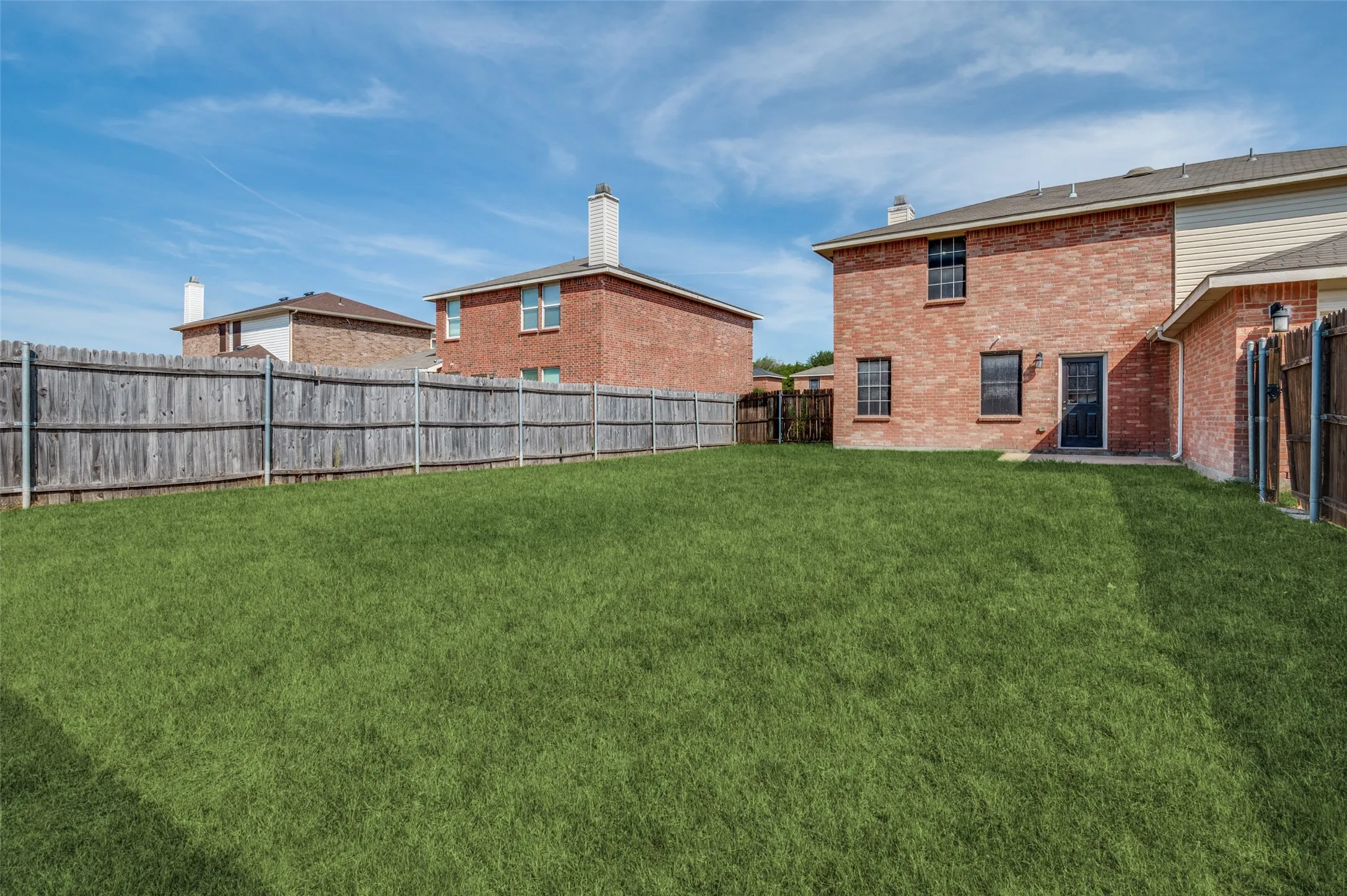 Single Family Residence For Sale in Dallas County , 1030 April Showers Lane, Lancaster, Texas 75134, 3 Bedroom, 3 Bathroom, 2 Garage spaces, 2,771 Sqft, built in 2005, mls#21358152, Real Estate Agent in Lancaster, Homes For Sale in Dallas county, Homes For Sale in Lancaster, Realtor in Lancaster Texas, Real Estate Brokerage Independent Realty Texas, Luminita Cordes Realtor