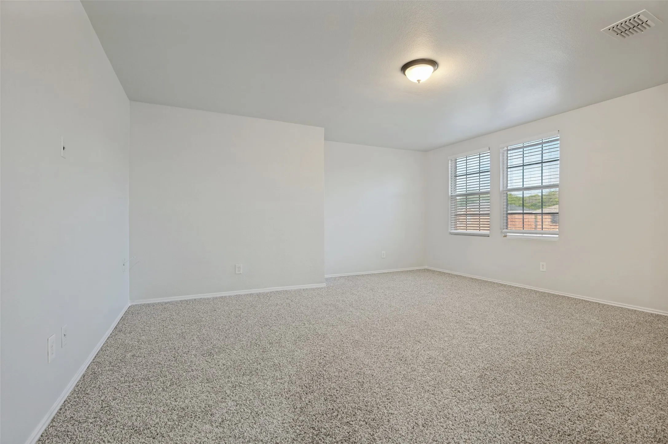 Single Family Residence For Sale in Dallas County , 1030 April Showers Lane, Lancaster, Texas 75134, 3 Bedroom, 3 Bathroom, 2 Garage spaces, 2,771 Sqft, built in 2005, mls#21358152, Real Estate Agent in Lancaster, Homes For Sale in Dallas county, Homes For Sale in Lancaster, Realtor in Lancaster Texas, Real Estate Brokerage Independent Realty Texas, Luminita Cordes Realtor