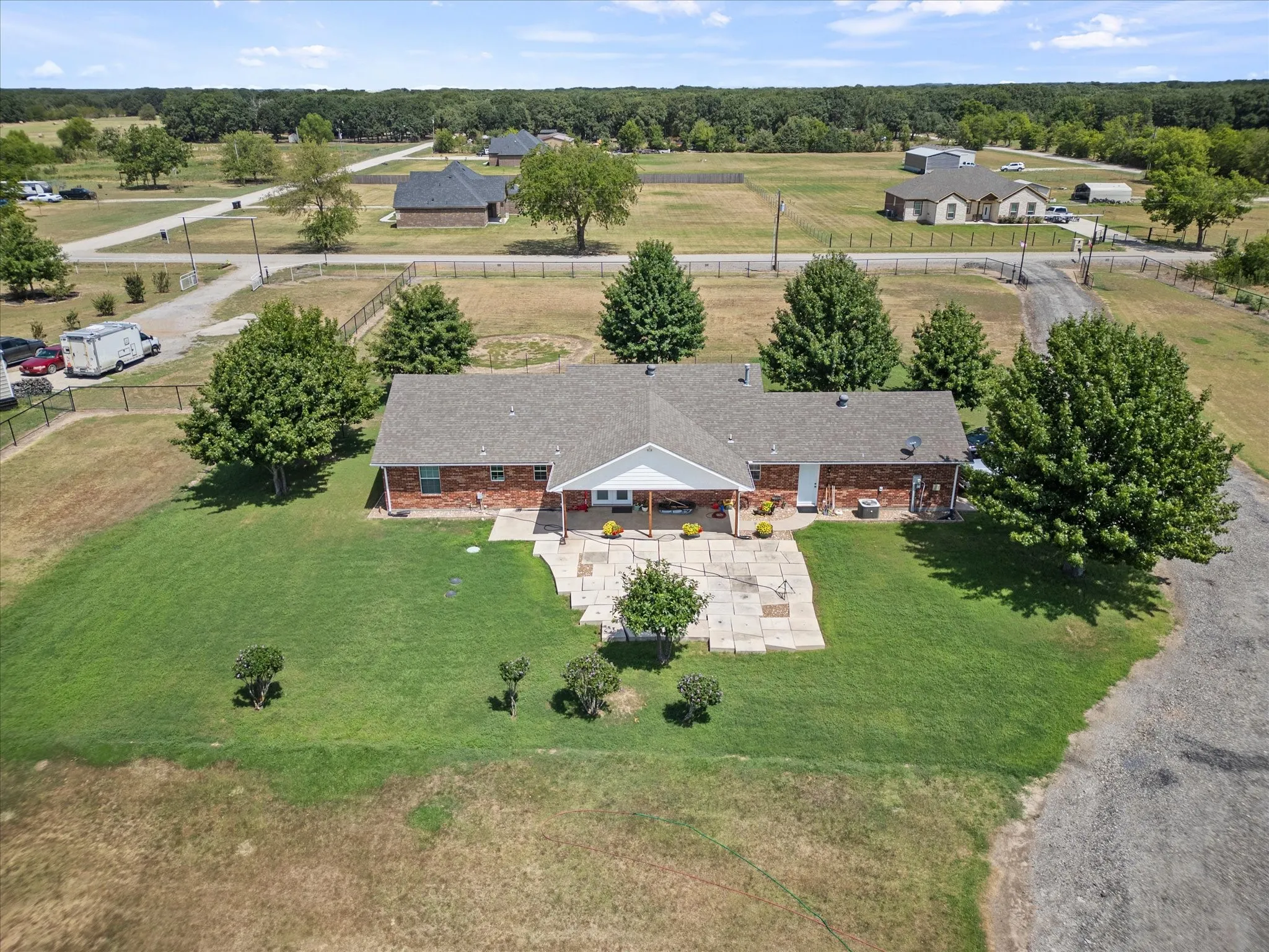 Single Family Residence For Sale in Hunt County , 763 County Road 3505, Quinlan, Texas 75474, 3 Bedroom, 3 Bathroom, 2 Garage spaces, 1,538 Sqft, built in 2003, mls#21358316, Real Estate Agent in Quinlan, Homes For Sale in Hunt county, Homes For Sale in Quinlan, Realtor in Quinlan Texas, Real Estate Brokerage Independent Realty Texas, Luminita Cordes Realtor