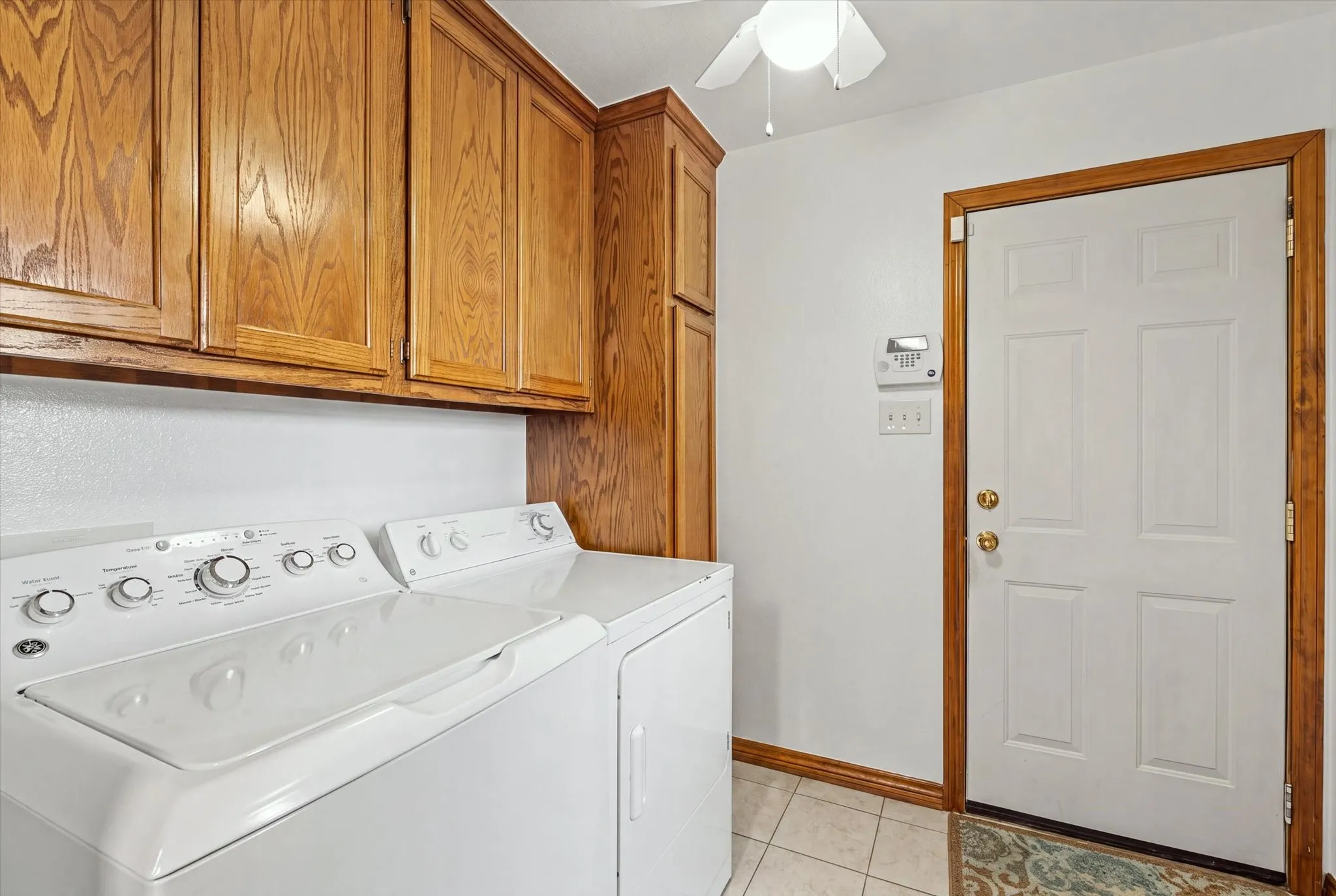Single Family Residence For Sale in Hunt County , 763 County Road 3505, Quinlan, Texas 75474, 3 Bedroom, 3 Bathroom, 2 Garage spaces, 1,538 Sqft, built in 2003, mls#21358316, Real Estate Agent in Quinlan, Homes For Sale in Hunt county, Homes For Sale in Quinlan, Realtor in Quinlan Texas, Real Estate Brokerage Independent Realty Texas, Luminita Cordes Realtor
