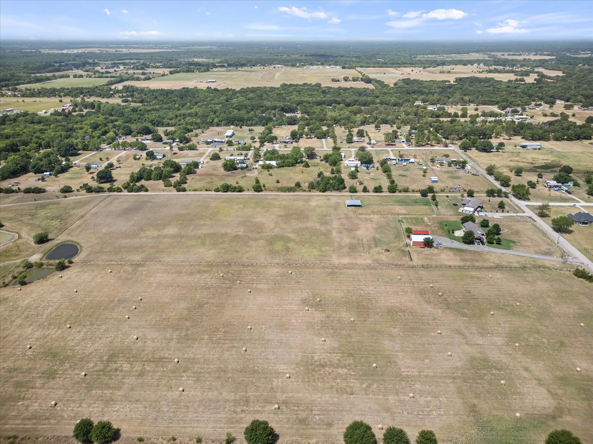 Single Family Residence For Sale in Hunt County , 763 County Road 3505, Quinlan, Texas 75474, 3 Bedroom, 3 Bathroom, 2 Garage spaces, 1,538 Sqft, built in 2003, mls#21358316, Real Estate Agent in Quinlan, Homes For Sale in Hunt county, Homes For Sale in Quinlan, Realtor in Quinlan Texas, Real Estate Brokerage Independent Realty Texas, Luminita Cordes Realtor