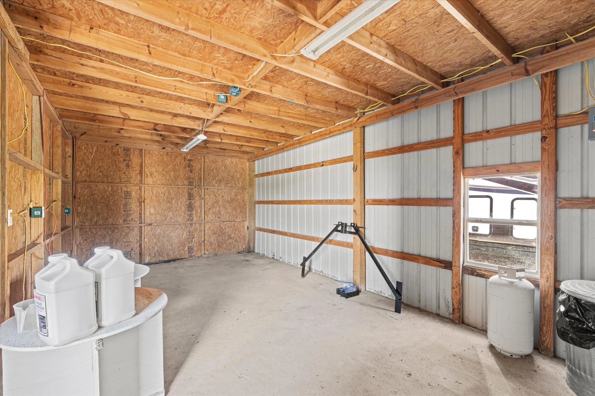 Single Family Residence For Sale in Hunt County , 763 County Road 3505, Quinlan, Texas 75474, 3 Bedroom, 3 Bathroom, 2 Garage spaces, 1,538 Sqft, built in 2003, mls#21358316, Real Estate Agent in Quinlan, Homes For Sale in Hunt county, Homes For Sale in Quinlan, Realtor in Quinlan Texas, Real Estate Brokerage Independent Realty Texas, Luminita Cordes Realtor