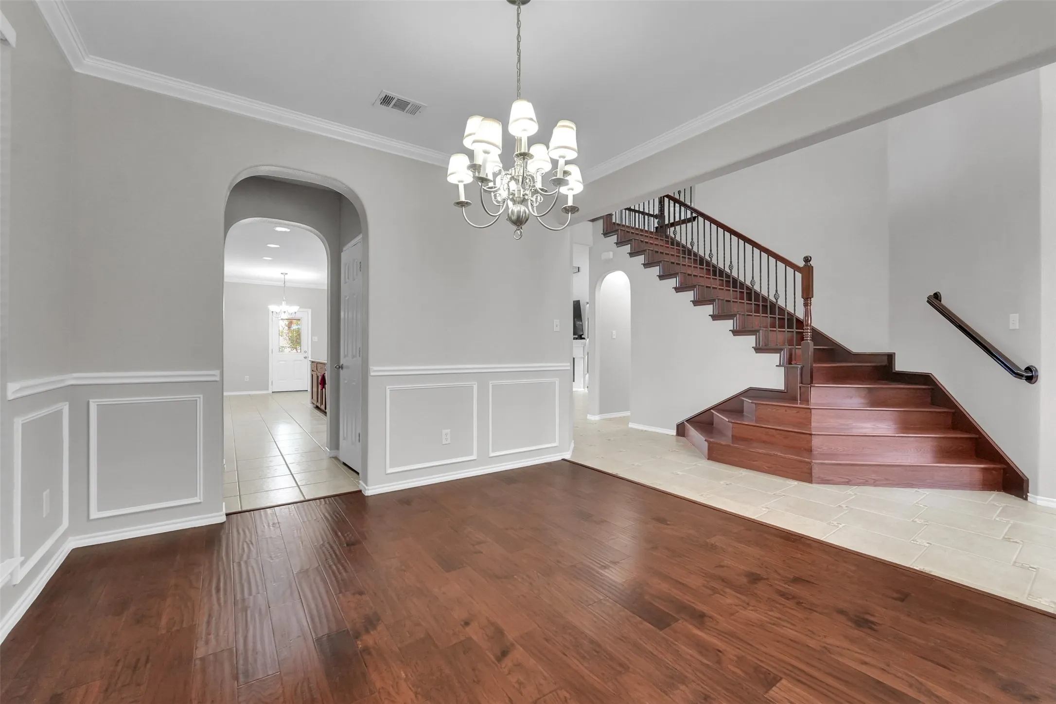 Single Family Residence For Sale in Tarrant County , 3524 Delaney Drive, Fort Worth, Texas 76244, 5 Bedroom, 4 Bathroom, 2 Garage spaces, 4,671 Sqft, built in 2005, mls#21356052, Real Estate Agent in Fort Worth, Homes For Sale in Tarrant county, Homes For Sale in Fort Worth, Realtor in Fort Worth Texas, Real Estate Brokerage Independent Realty Texas, Luminita Cordes Realtor