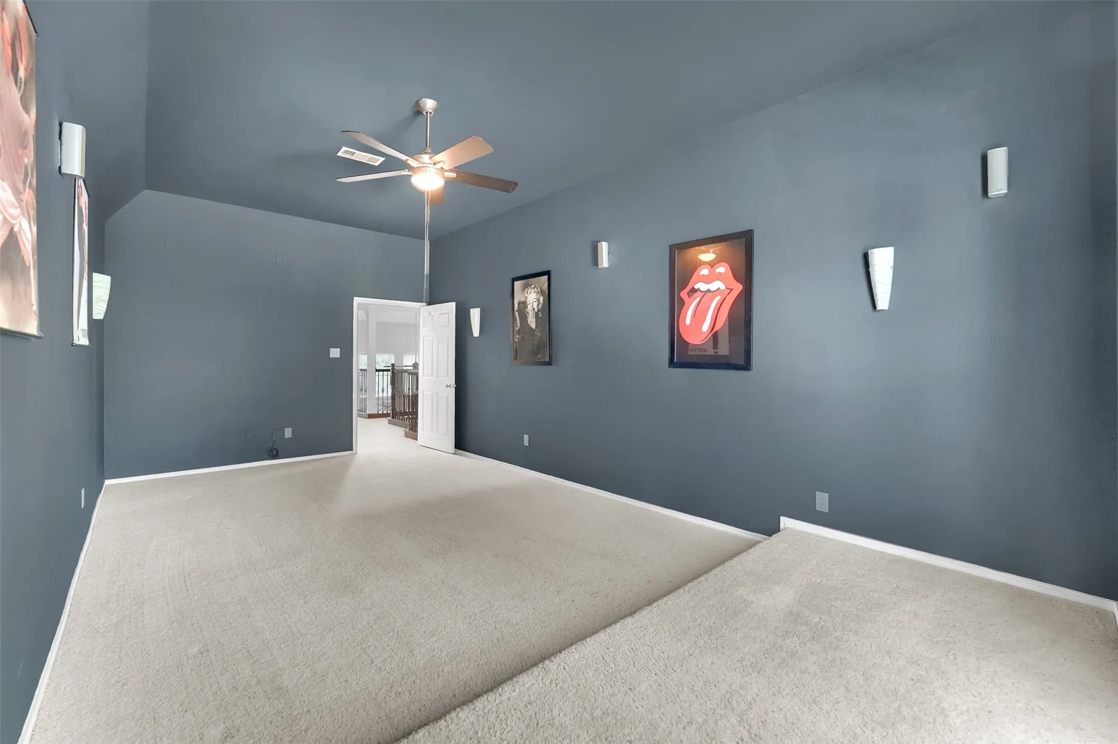 Single Family Residence For Sale in Tarrant County , 3524 Delaney Drive, Fort Worth, Texas 76244, 5 Bedroom, 4 Bathroom, 2 Garage spaces, 4,671 Sqft, built in 2005, mls#21356052, Real Estate Agent in Fort Worth, Homes For Sale in Tarrant county, Homes For Sale in Fort Worth, Realtor in Fort Worth Texas, Real Estate Brokerage Independent Realty Texas, Luminita Cordes Realtor