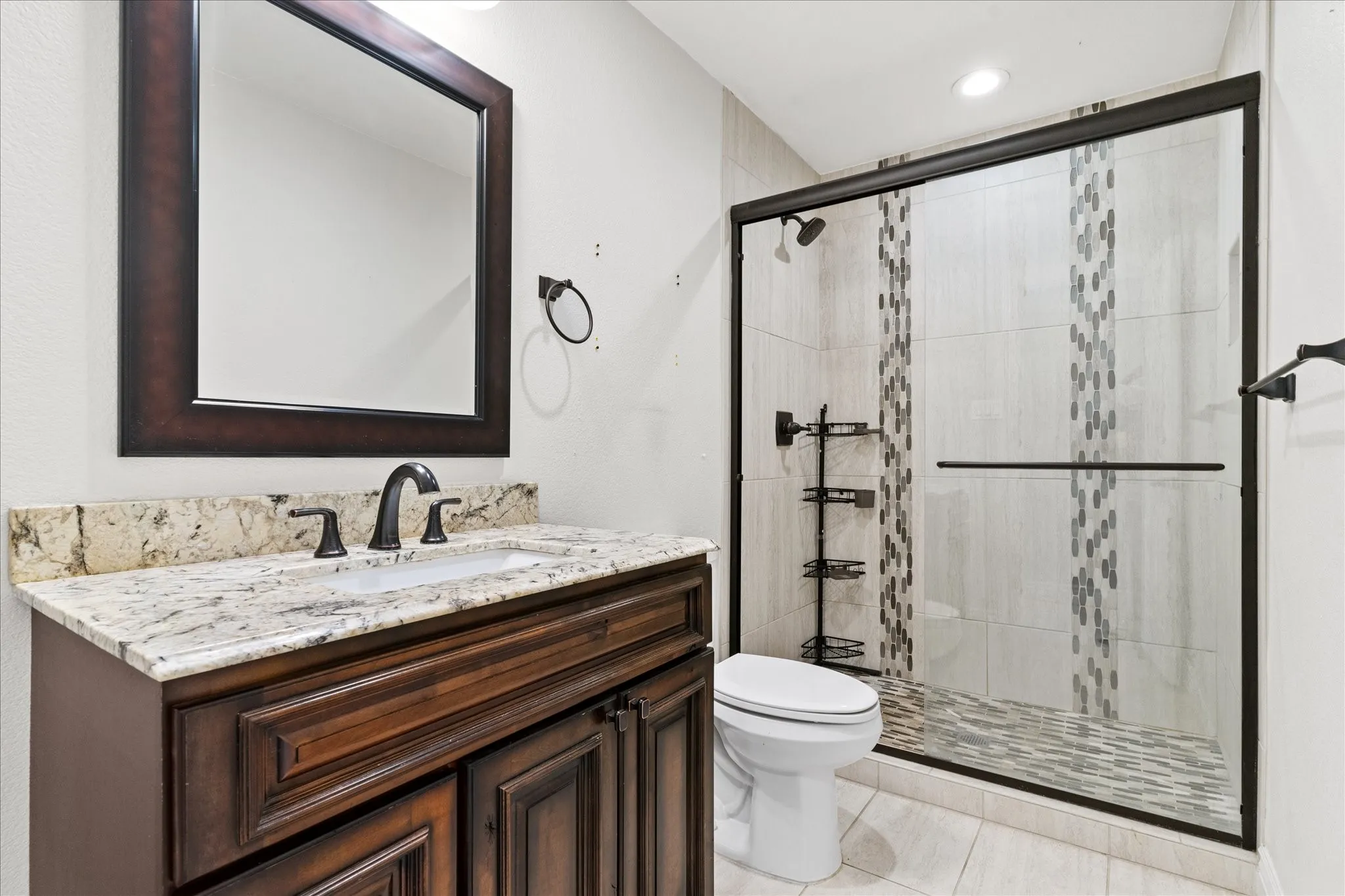 Single Family Residence For Sale in Tarrant County , 501 Valle Vista Court, Keller, Texas 76248, 3 Bedroom, 3 Bathroom, 2 Garage spaces, 3,087 Sqft, built in 1991, mls#21358227, Real Estate Agent in Keller, Homes For Sale in Tarrant county, Homes For Sale in Keller, Realtor in Keller Texas, Real Estate Brokerage Independent Realty Texas, Luminita Cordes Realtor