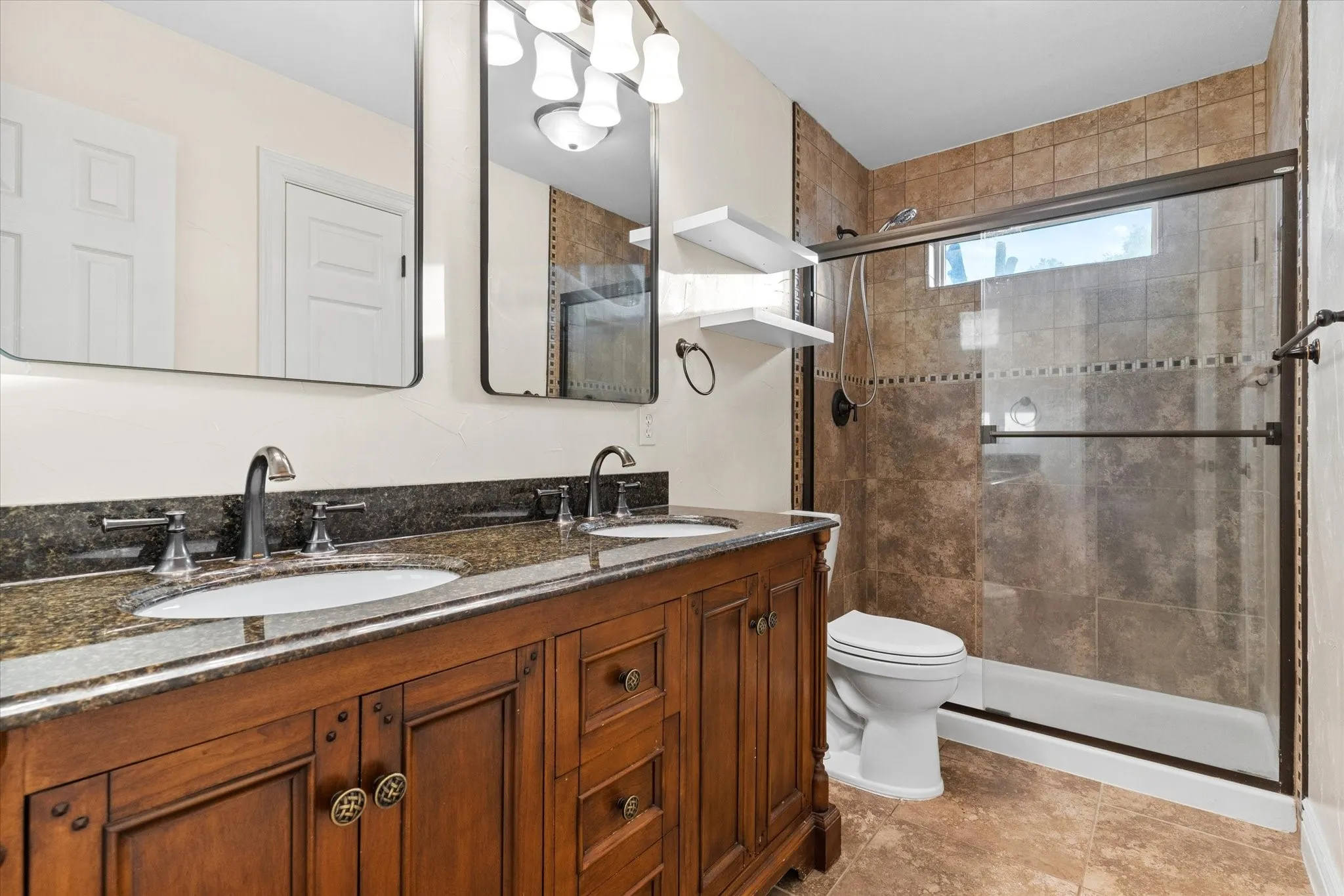 Single Family Residence For Sale in Tarrant County , 501 Valle Vista Court, Keller, Texas 76248, 3 Bedroom, 3 Bathroom, 2 Garage spaces, 3,087 Sqft, built in 1991, mls#21358227, Real Estate Agent in Keller, Homes For Sale in Tarrant county, Homes For Sale in Keller, Realtor in Keller Texas, Real Estate Brokerage Independent Realty Texas, Luminita Cordes Realtor