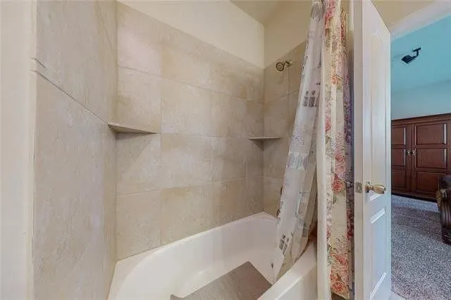 Single Family Residence For Rent in Collin County , 3929 Muscadine Drive, Mc Kinney, Texas 75071, 5 Bedroom, 4 Bathroom, 2 Garage spaces, 3,266 Sqft, built in 2015, mls#21358341, Real Estate Agent in Mc Kinney, Homes For Rent in Collin county, Homes For Rent in Mc Kinney, Realtor in Mc Kinney Texas, Real Estate Brokerage Independent Realty Texas, Luminita Cordes Realtor