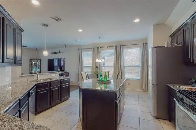 Single Family Residence For Rent in Collin County , 3929 Muscadine Drive, Mc Kinney, Texas 75071, 5 Bedroom, 4 Bathroom, 2 Garage spaces, 3,266 Sqft, built in 2015, mls#21358341, Real Estate Agent in Mc Kinney, Homes For Rent in Collin county, Homes For Rent in Mc Kinney, Realtor in Mc Kinney Texas, Real Estate Brokerage Independent Realty Texas, Luminita Cordes Realtor