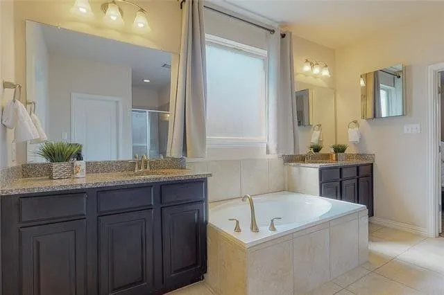 Single Family Residence For Rent in Collin County , 3929 Muscadine Drive, Mc Kinney, Texas 75071, 5 Bedroom, 4 Bathroom, 2 Garage spaces, 3,266 Sqft, built in 2015, mls#21358341, Real Estate Agent in Mc Kinney, Homes For Rent in Collin county, Homes For Rent in Mc Kinney, Realtor in Mc Kinney Texas, Real Estate Brokerage Independent Realty Texas, Luminita Cordes Realtor
