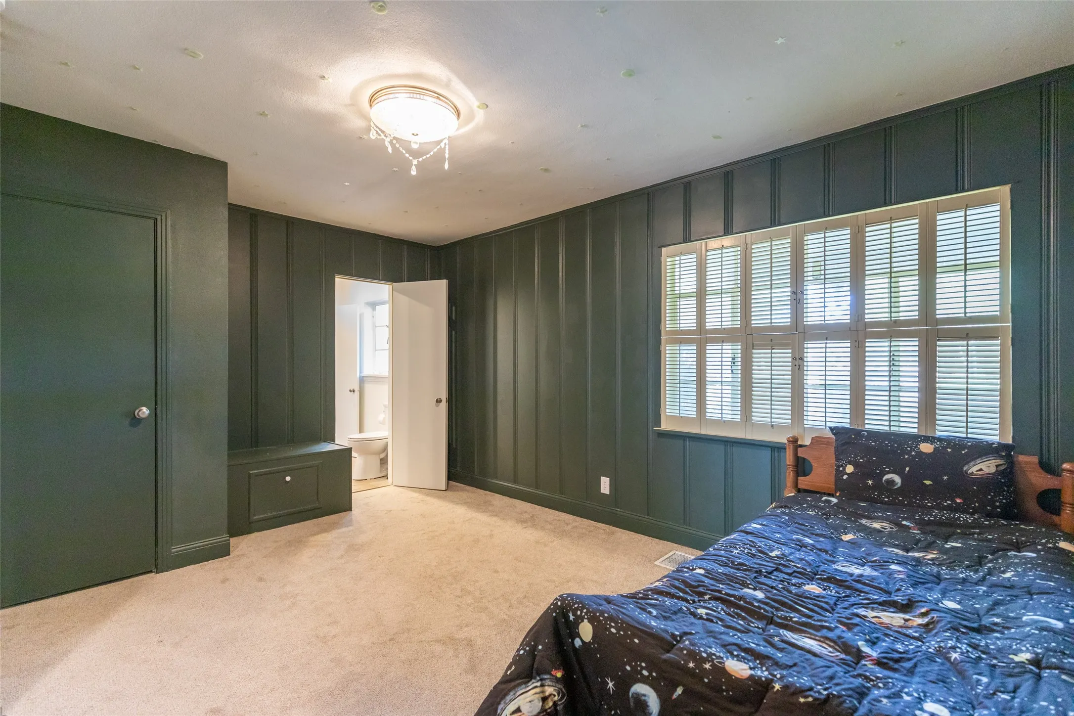Single Family Residence For Sale in Taylor County , 3765 Woodridge Drive, Abilene, Texas 79605, 4 Bedroom, 3 Bathroom, 2 Garage spaces, 4,117 Sqft, built in 1948, mls#21356929, Real Estate Agent in Abilene, Homes For Sale in Taylor county, Homes For Sale in Abilene, Realtor in Abilene Texas, Real Estate Brokerage Independent Realty Texas, Luminita Cordes Realtor