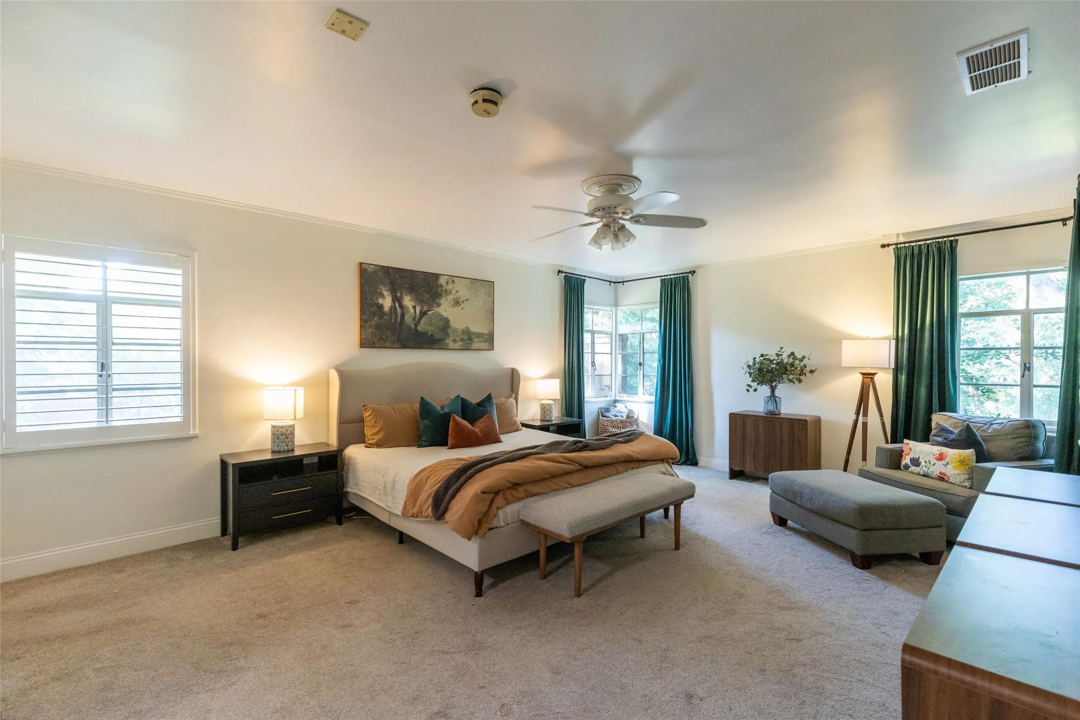 Single Family Residence For Sale in Taylor County , 3765 Woodridge Drive, Abilene, Texas 79605, 4 Bedroom, 3 Bathroom, 2 Garage spaces, 4,117 Sqft, built in 1948, mls#21356929, Real Estate Agent in Abilene, Homes For Sale in Taylor county, Homes For Sale in Abilene, Realtor in Abilene Texas, Real Estate Brokerage Independent Realty Texas, Luminita Cordes Realtor