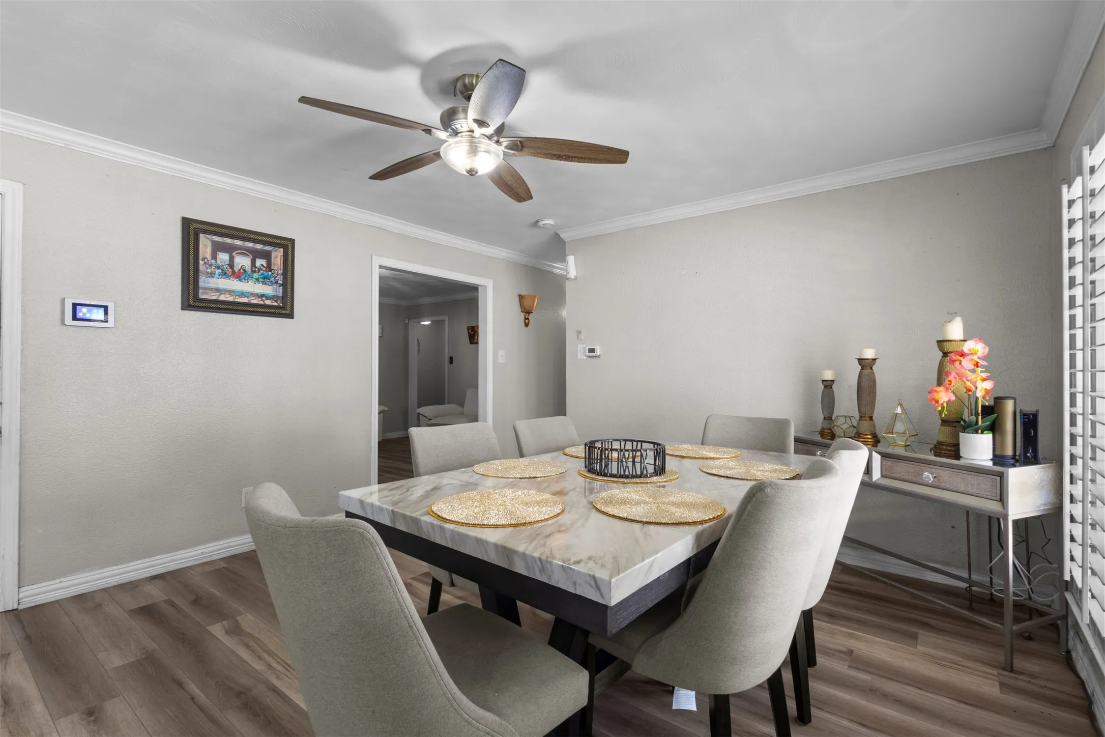 Single Family Residence For Sale in Dallas County , 2505 Robin Lane, Garland, Texas 75041, 3 Bedroom, 2 Bathroom, 2 Garage spaces, 1,500 Sqft, built in 1961, mls#21358318, Real Estate Agent in Garland, Homes For Sale in Dallas county, Homes For Sale in Garland, Realtor in Garland Texas, Real Estate Brokerage Independent Realty Texas, Luminita Cordes Realtor