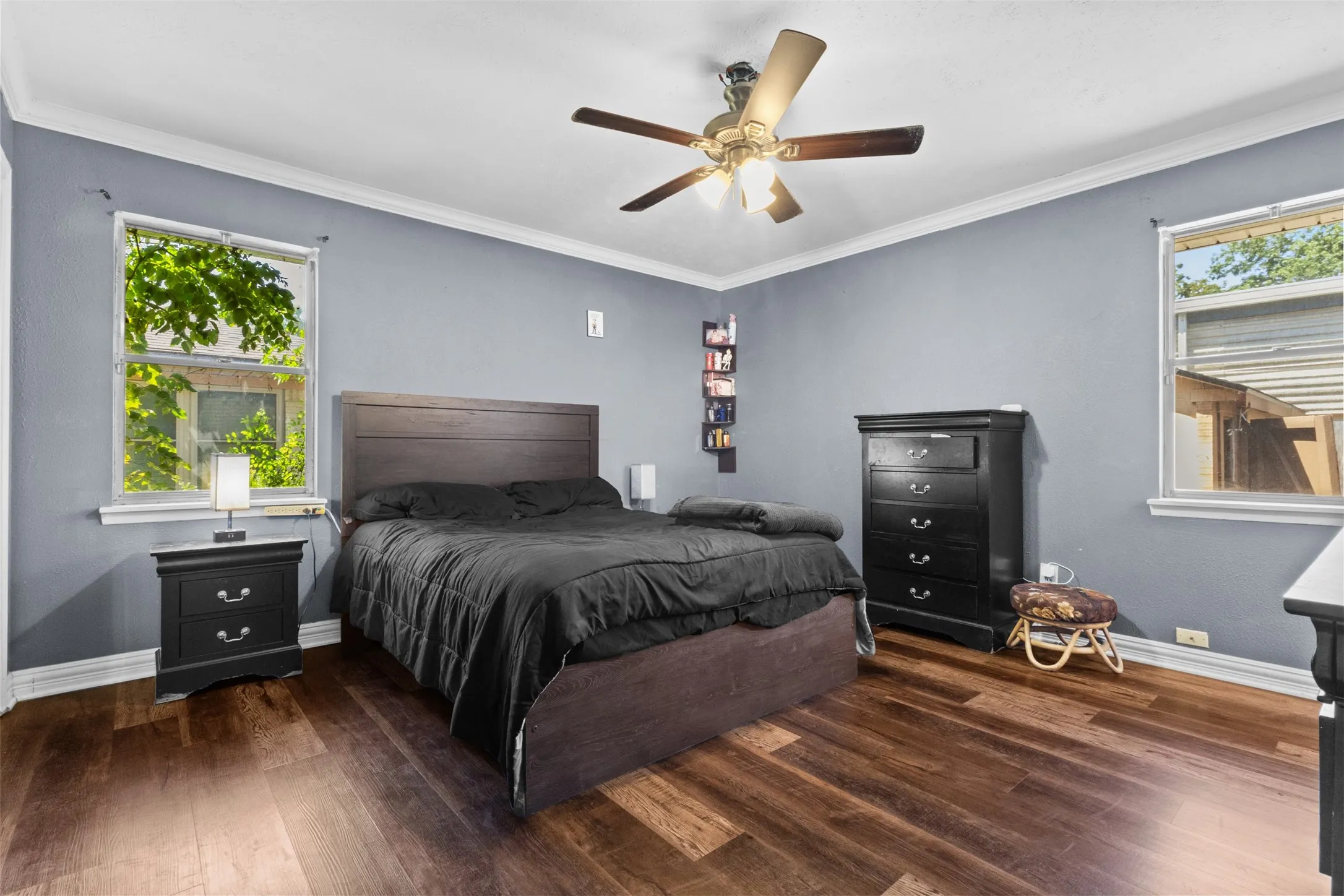 Single Family Residence For Sale in Dallas County , 2505 Robin Lane, Garland, Texas 75041, 3 Bedroom, 2 Bathroom, 2 Garage spaces, 1,500 Sqft, built in 1961, mls#21358318, Real Estate Agent in Garland, Homes For Sale in Dallas county, Homes For Sale in Garland, Realtor in Garland Texas, Real Estate Brokerage Independent Realty Texas, Luminita Cordes Realtor