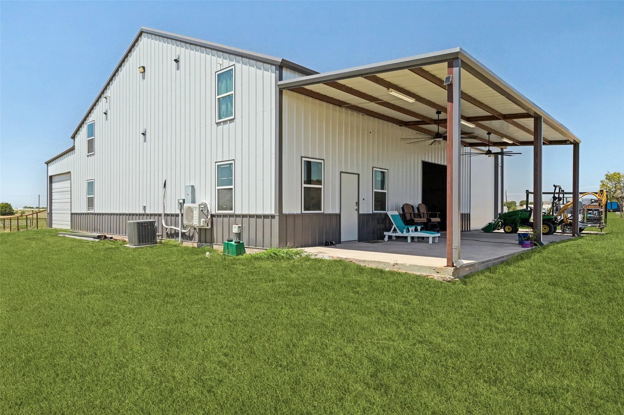 3000sqft barn (AC) with 1000sqft apartment. Digital Grass Greening (HVAC)