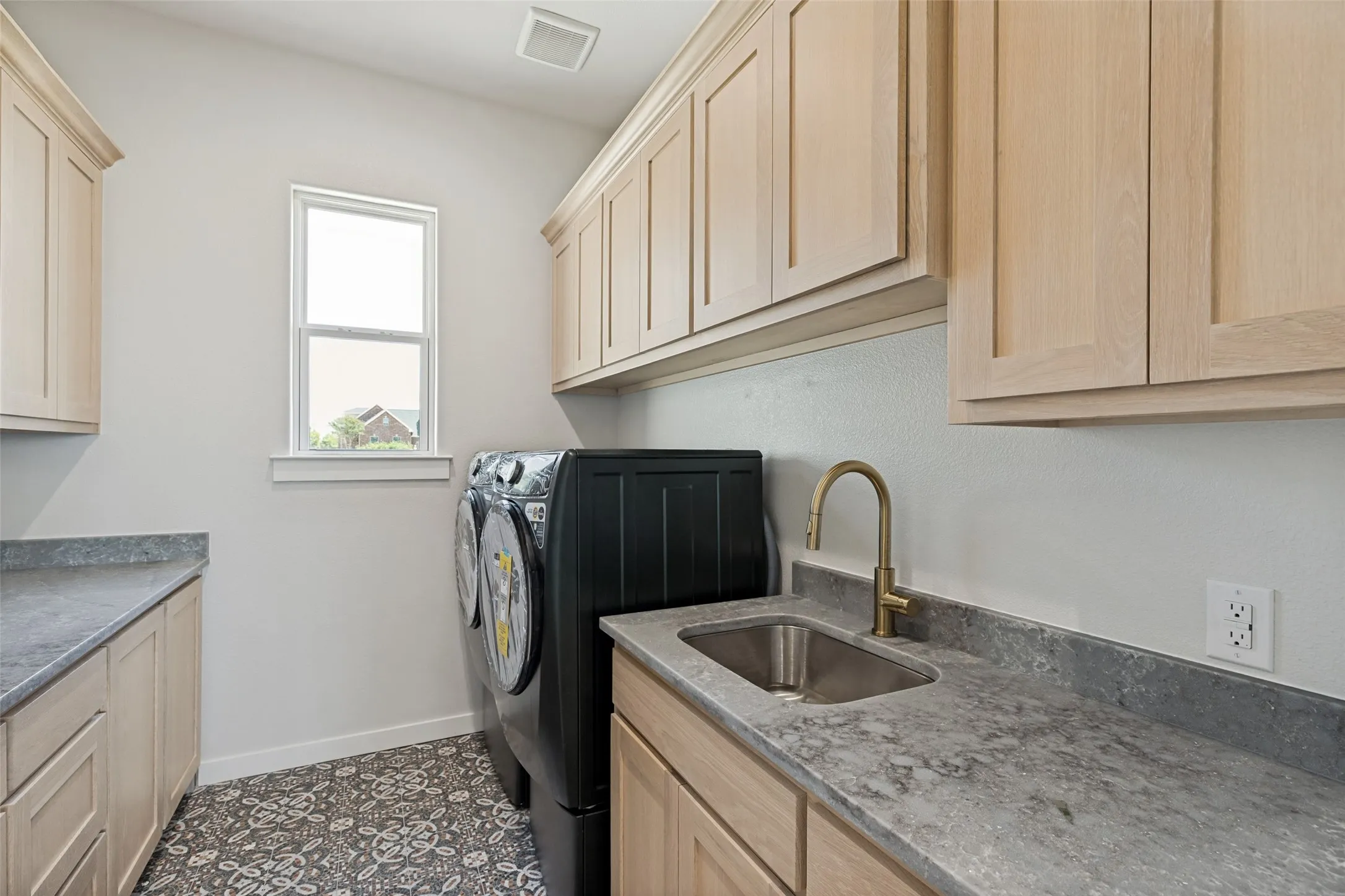 Single Family Residence For Sale in Collin County , 9219 Prairie Meadow Lane, Celina, Texas 75009, 4 Bedroom, 3 Bathroom, 3 Garage spaces, 3,026 Sqft, built in 2026, mls#21358346, Real Estate Agent in Celina, Homes For Sale in Collin county, Homes For Sale in Celina, Realtor in Celina Texas, Real Estate Brokerage Independent Realty Texas, Luminita Cordes Realtor