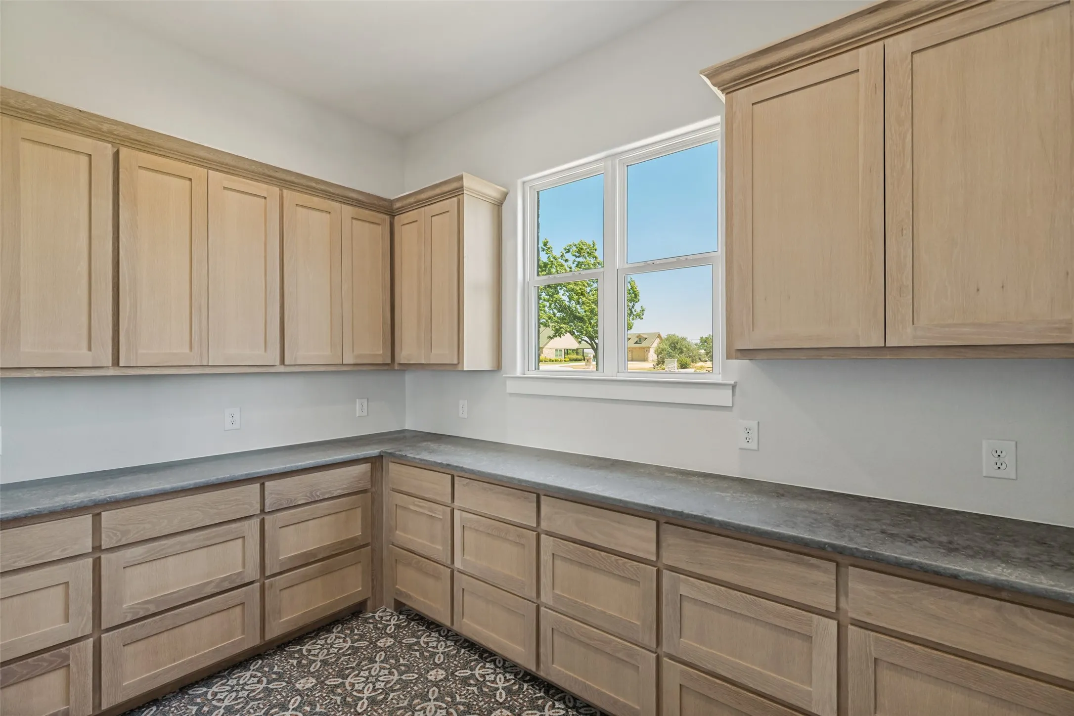 Walk-in Pantry