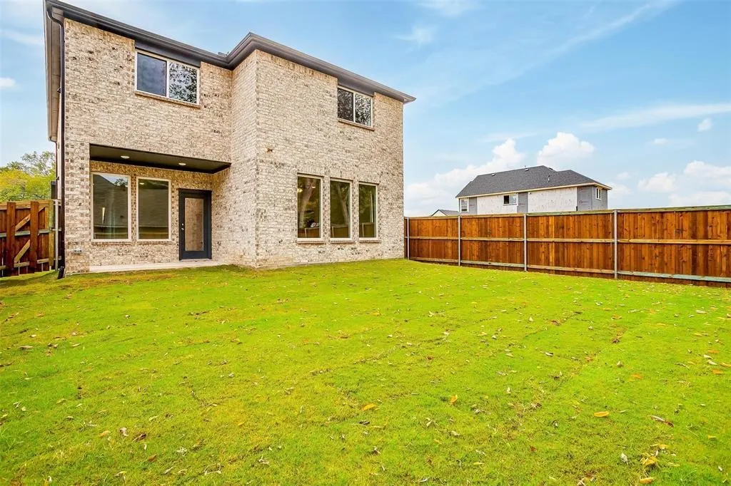 Single Family Residence For Rent in Tarrant County , 4525 Hogans Alley Drive, Arlington, Texas 76001, 4 Bedroom, 3 Bathroom, 2 Garage spaces, 2,205 Sqft, built in 2023, mls#21358348, Real Estate Agent in Arlington, Homes For Rent in Tarrant county, Homes For Rent in Arlington, Realtor in Arlington Texas, Real Estate Brokerage Independent Realty Texas, Luminita Cordes Realtor