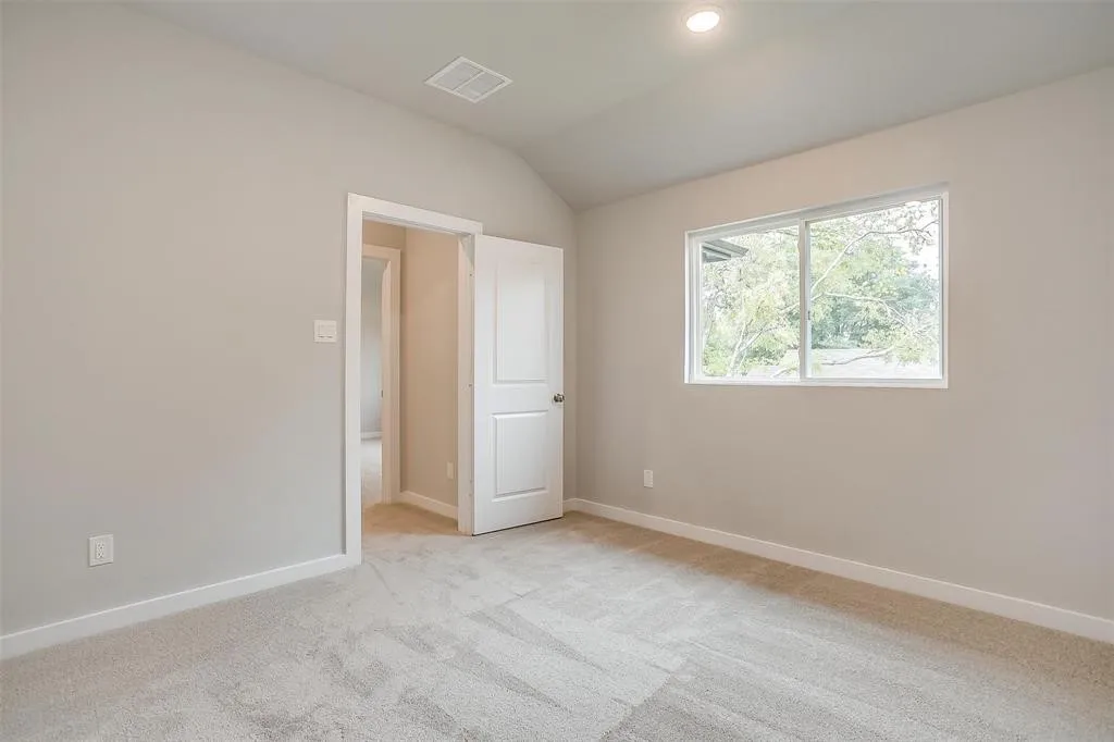 Single Family Residence For Rent in Tarrant County , 4525 Hogans Alley Drive, Arlington, Texas 76001, 4 Bedroom, 3 Bathroom, 2 Garage spaces, 2,205 Sqft, built in 2023, mls#21358348, Real Estate Agent in Arlington, Homes For Rent in Tarrant county, Homes For Rent in Arlington, Realtor in Arlington Texas, Real Estate Brokerage Independent Realty Texas, Luminita Cordes Realtor