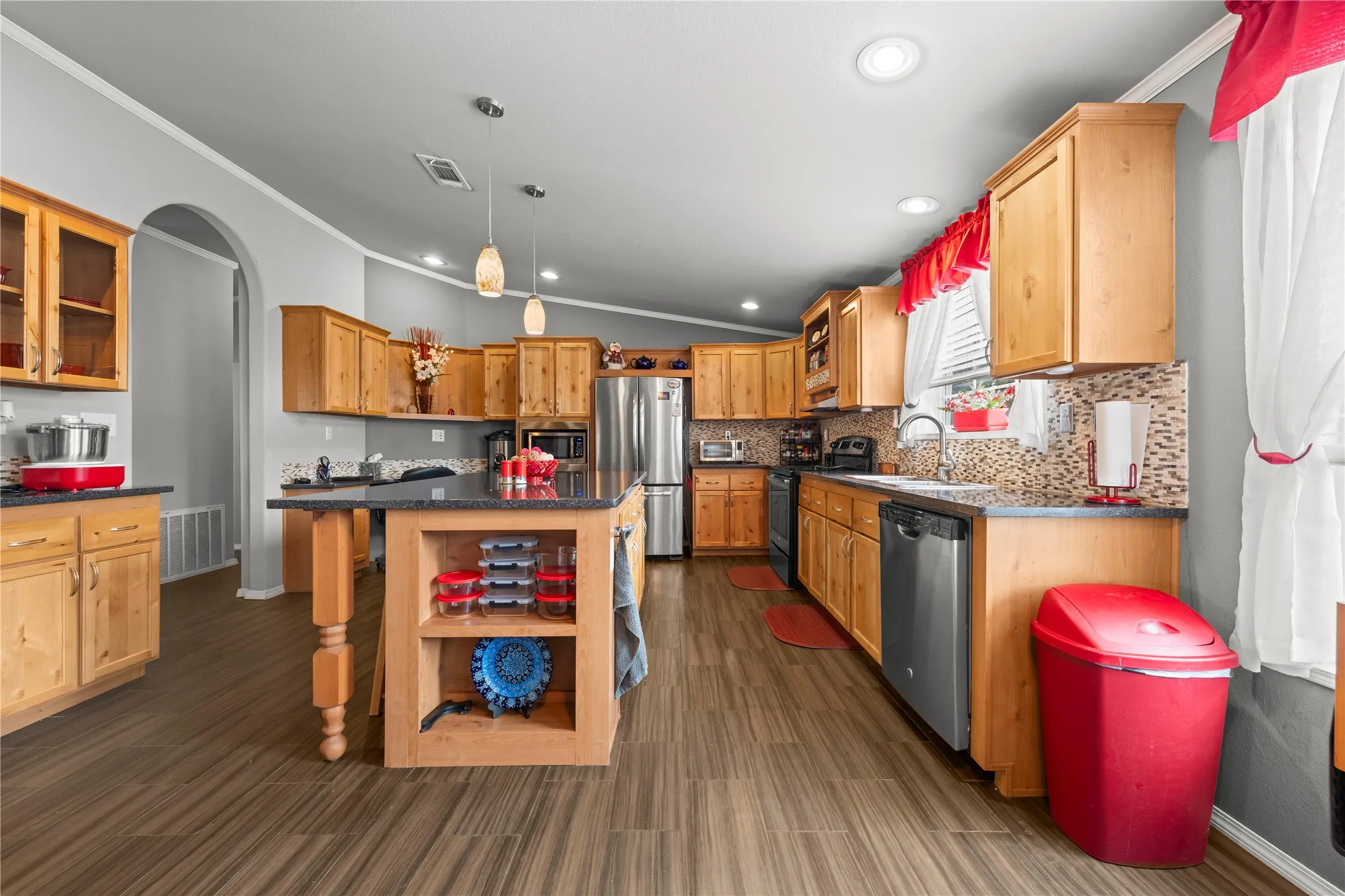 Manufactured Home For Sale in Limestone County , 372 Lcr 222, Wortham, Texas 76693, 3 Bedroom, 2 Bathroom, 2 Garage spaces, 1,948 Sqft, built in 2015, mls#21349542, Real Estate Agent in Wortham, Homes For Sale in Limestone county, Homes For Sale in Wortham, Realtor in Wortham Texas, Real Estate Brokerage Independent Realty Texas, Luminita Cordes Realtor