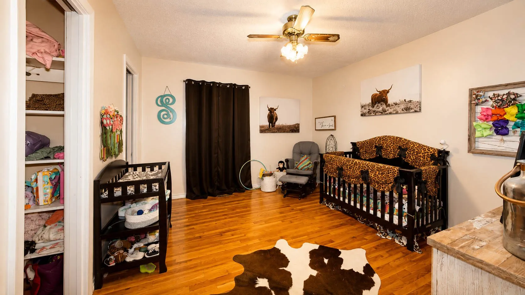 Single Family Residence For Sale in Mc Culloch County , 1900 S Walnut Street, Brady, Texas 76825, 3 Bedroom, 2 Bathroom, 2 Garage spaces, 2,020 Sqft, built in 1950, Price $229,000, mls#21358363, Real Estate Agent in Brady, Homes For Sale in Mc Culloch county, Homes For Sale in Brady, Realtor in Brady Texas, Real Estate Brokerage Independent Realty Texas, Luminita Cordes Realtor