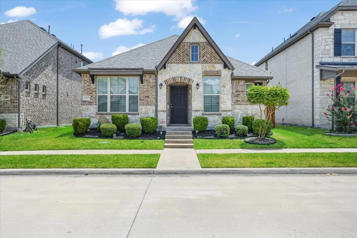 Single Family Residence For Sale in Denton County , 2013 Miramar Drive, Little Elm, Texas 75068, 3 Bedroom, 2 Bathroom, 2 Garage spaces, 1,800 Sqft, built in 2018, Price $350,000, mls#21355805, Real Estate Agent in Little Elm, Homes For Sale in Denton county, Homes For Sale in Little Elm, Realtor in Little Elm Texas, Real Estate Brokerage Independent Realty Texas, Luminita Cordes Realtor