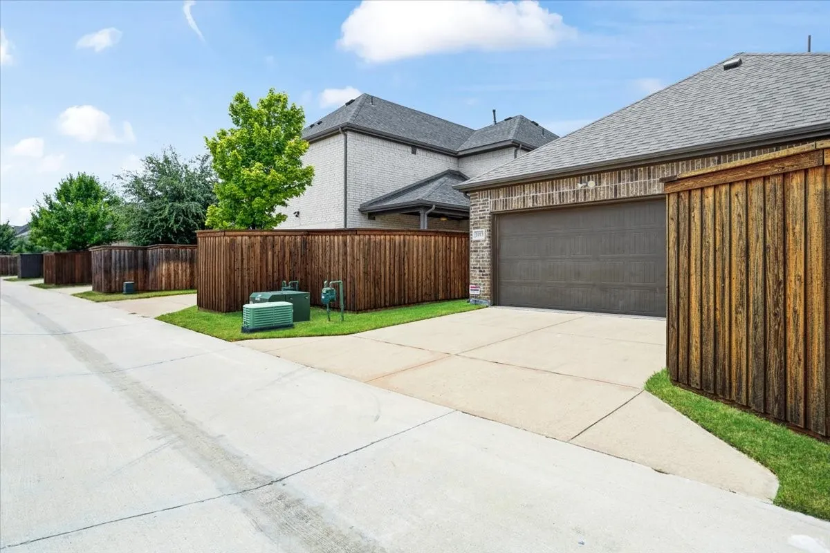 Privacy wood fence.