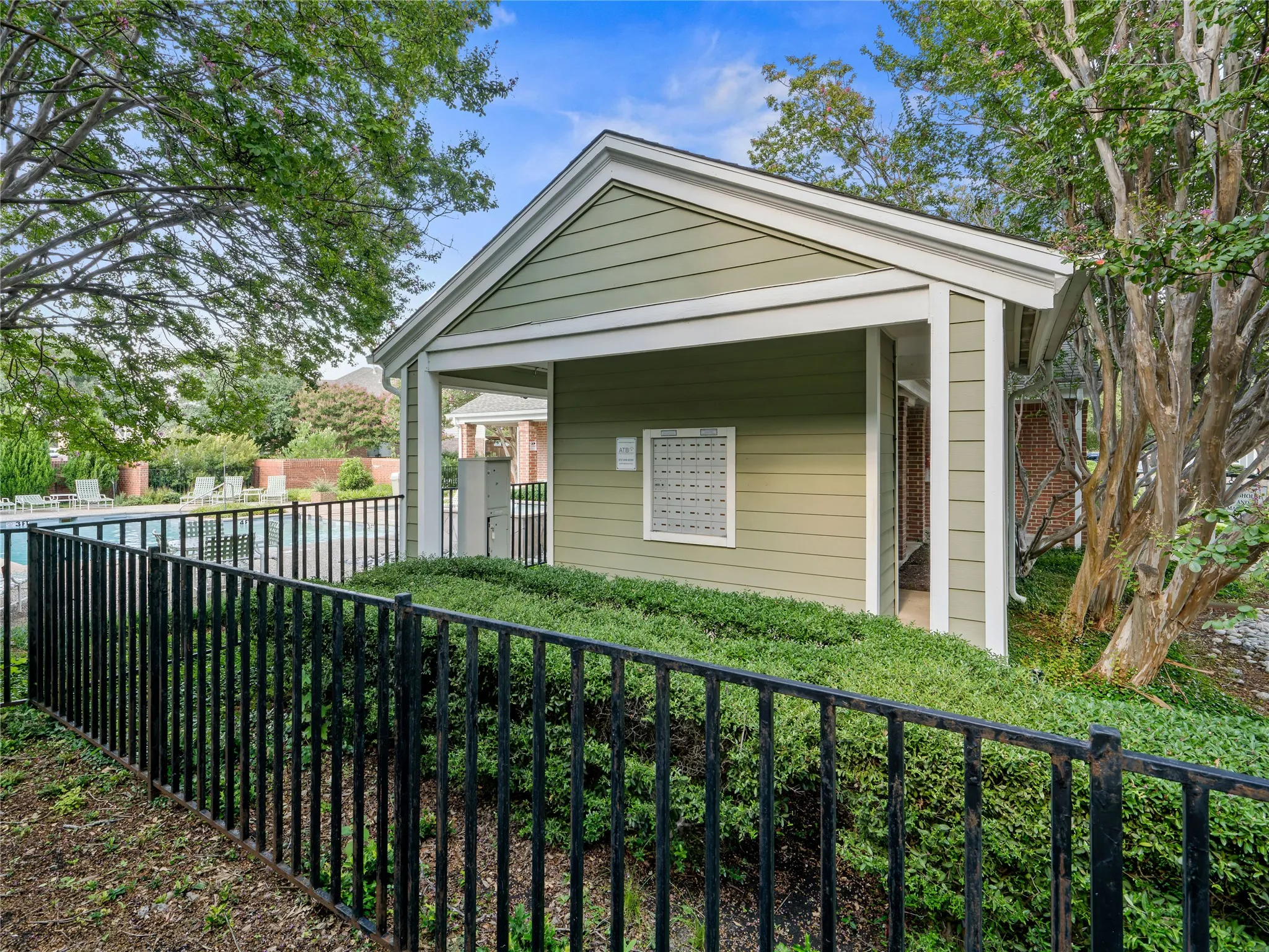 Condominium For Rent in Collin County , 6220 Bentwood Trail 205, Dallas, Texas 75252, 2 Bedroom, 1 Bathroom, 1 Garage spaces, 900 Sqft, built in 1984, Price $1,500, mls#21358372, Real Estate Agent in Dallas, Homes For Rent in Collin county, Homes For Rent in Dallas, Realtor in Dallas Texas, Real Estate Brokerage Independent Realty Texas, Luminita Cordes Realtor