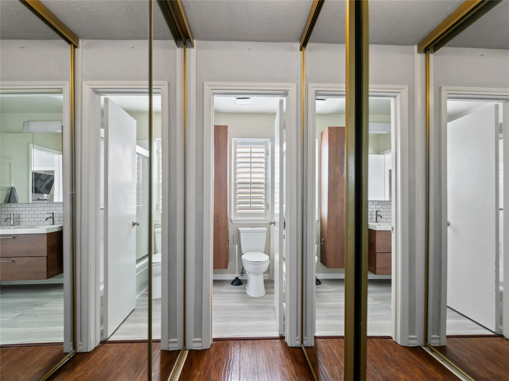 Condominium For Rent in Collin County , 6220 Bentwood Trail 205, Dallas, Texas 75252, 2 Bedroom, 1 Bathroom, 1 Garage spaces, 900 Sqft, built in 1984, Price $1,500, mls#21358372, Real Estate Agent in Dallas, Homes For Rent in Collin county, Homes For Rent in Dallas, Realtor in Dallas Texas, Real Estate Brokerage Independent Realty Texas, Luminita Cordes Realtor