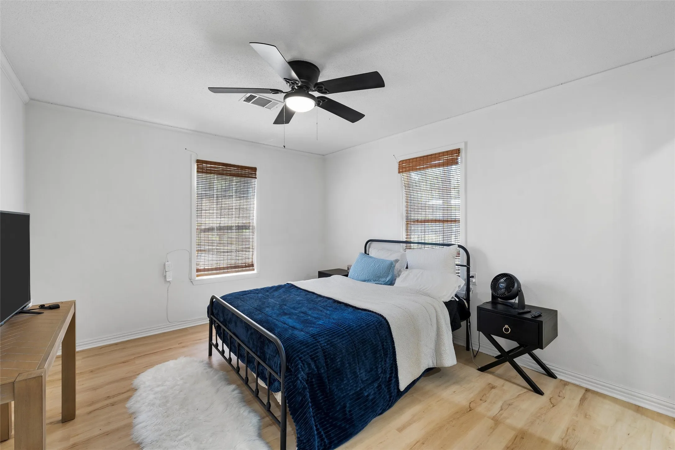 Single Family Residence For Sale in Bosque County , 232 PR 3666, China Spring, Texas 76633, 5 Bedroom, 4 Bathroom, Garage spaces, 3,577 Sqft, built in 1960, mls#21346565, Real Estate Agent in China Spring, Homes For Sale in Bosque county, Homes For Sale in China Spring, Realtor in China Spring Texas, Real Estate Brokerage Independent Realty Texas, Luminita Cordes Realtor