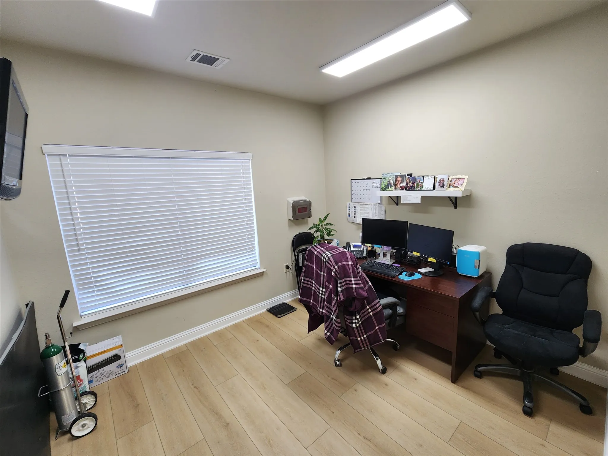 Office For Sale in Tarrant County , 2125 Martin Drive, Bedford, Texas 76021, 0, 0, Garage spaces, 0 Sqft, built in 2007, Price $699,000, mls#21358147, Real Estate Agent in Bedford, Homes For Sale in Tarrant county, Homes For Sale in Bedford, Realtor in Bedford Texas, Real Estate Brokerage Independent Realty Texas, Luminita Cordes Realtor