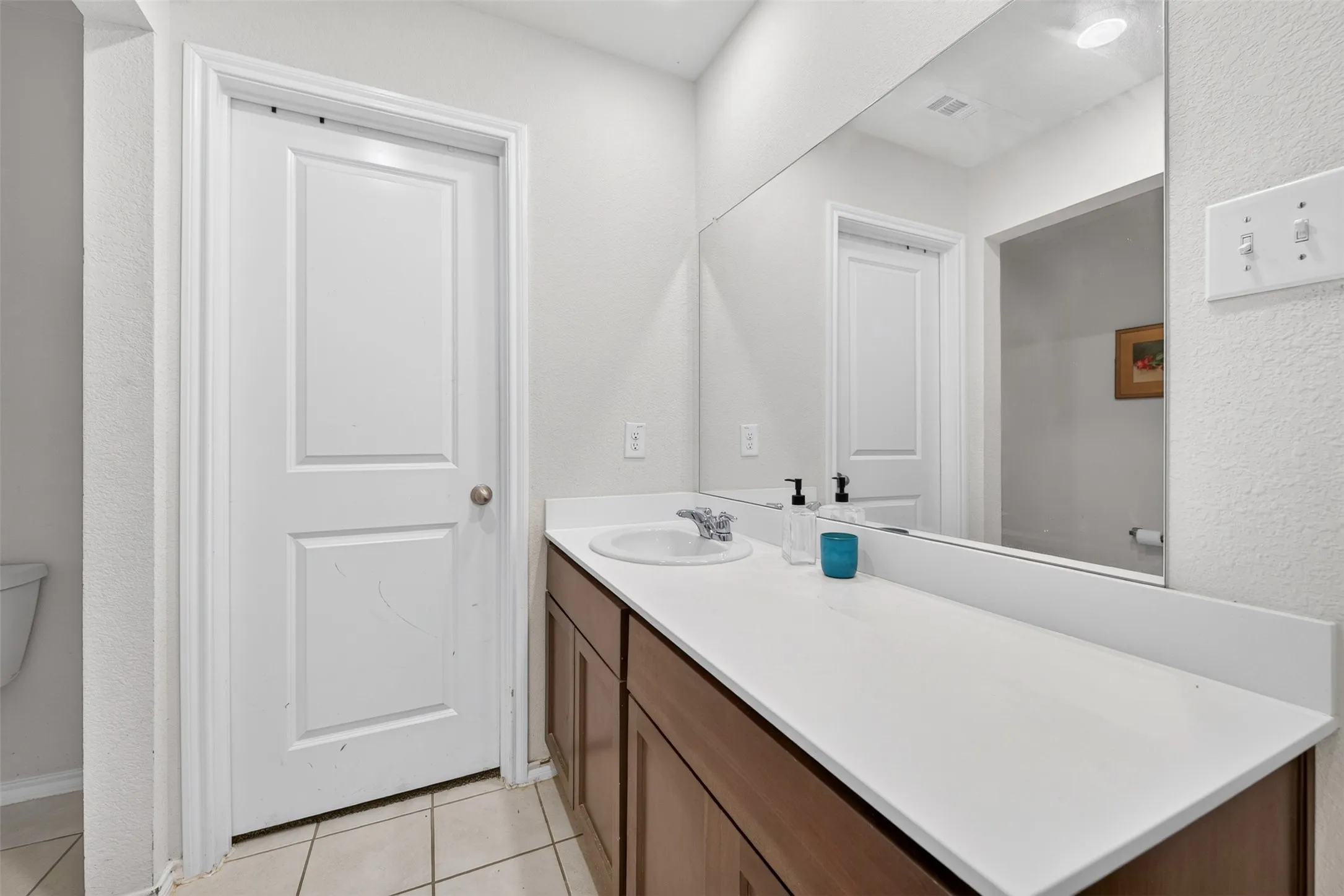 Single Family Residence For Sale in Kaufman County , 2706 Blackbuck Court, Crandall, Texas 75114, 3 Bedroom, 2 Bathroom, 2 Garage spaces, 1,210 Sqft, built in 2020, mls#21358073, Real Estate Agent in Crandall, Homes For Sale in Kaufman county, Homes For Sale in Crandall, Realtor in Crandall Texas, Real Estate Brokerage Independent Realty Texas, Luminita Cordes Realtor