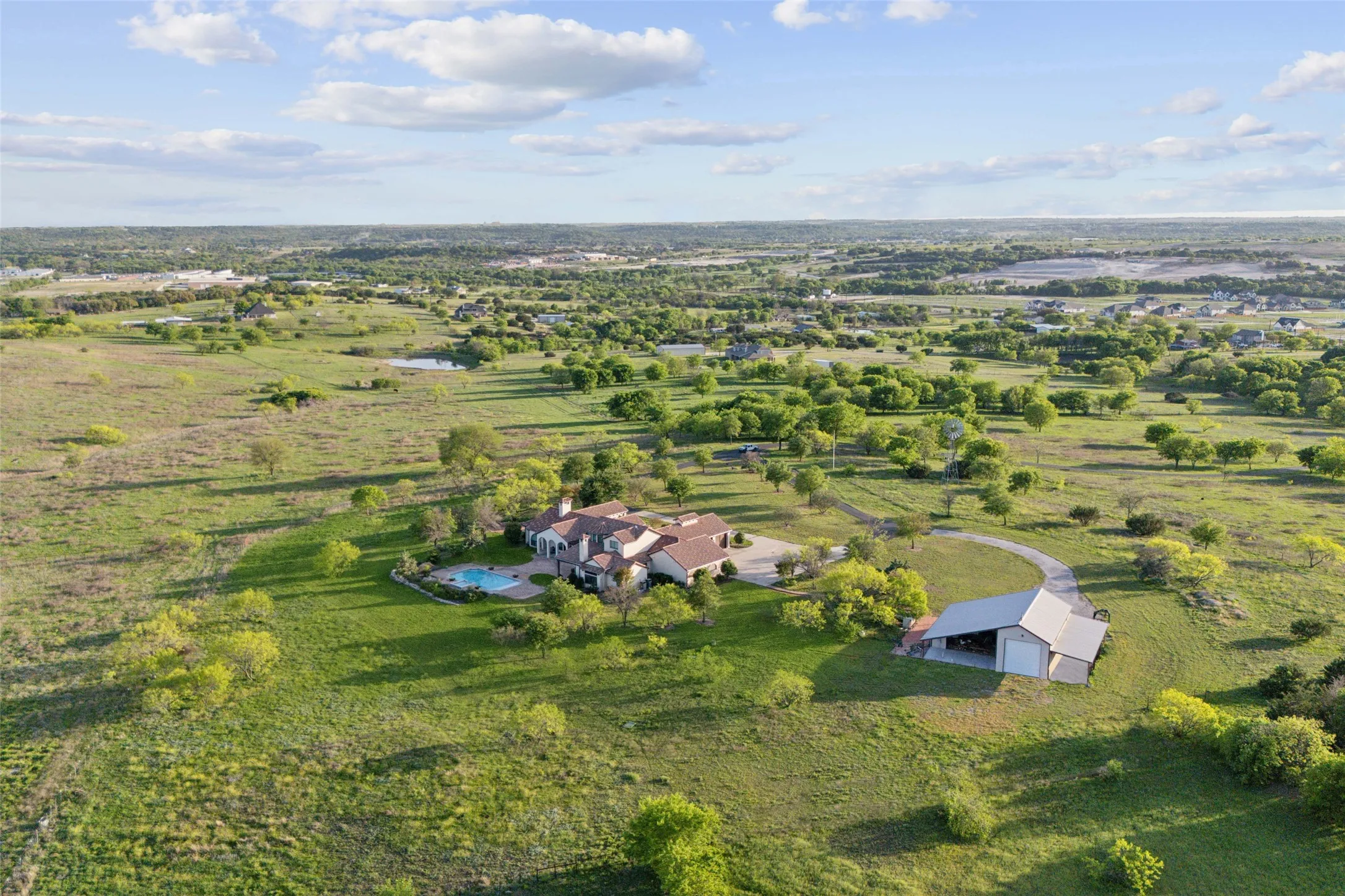Single Family Residence For Sale in Parker County , 4473 Kelly Road, Aledo, Texas 76008, 5 Bedroom, 5 Bathroom, 3 Garage spaces, 4,763 Sqft, built in 2011, mls#21351122, Real Estate Agent in Aledo, Homes For Sale in Parker county, Homes For Sale in Aledo, Realtor in Aledo Texas, Real Estate Brokerage Independent Realty Texas, Luminita Cordes Realtor