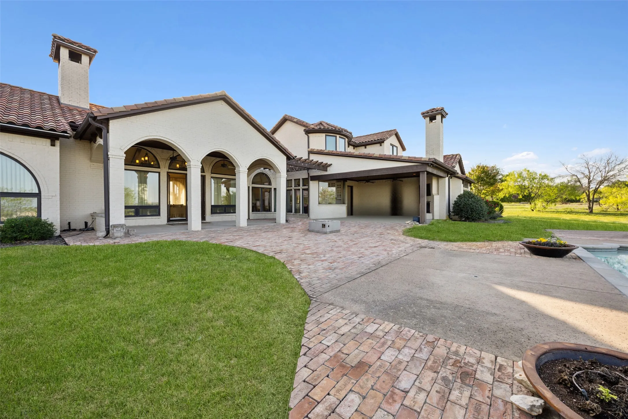 Single Family Residence For Sale in Parker County , 4473 Kelly Road, Aledo, Texas 76008, 5 Bedroom, 5 Bathroom, 3 Garage spaces, 4,763 Sqft, built in 2011, mls#21351122, Real Estate Agent in Aledo, Homes For Sale in Parker county, Homes For Sale in Aledo, Realtor in Aledo Texas, Real Estate Brokerage Independent Realty Texas, Luminita Cordes Realtor