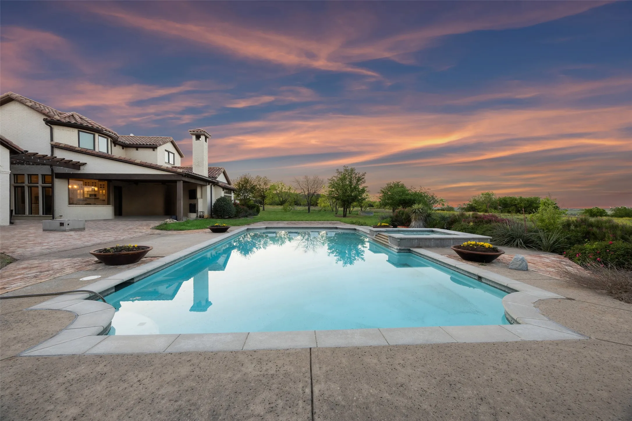 Single Family Residence For Sale in Parker County , 4473 Kelly Road, Aledo, Texas 76008, 5 Bedroom, 5 Bathroom, 3 Garage spaces, 4,763 Sqft, built in 2011, mls#21351122, Real Estate Agent in Aledo, Homes For Sale in Parker county, Homes For Sale in Aledo, Realtor in Aledo Texas, Real Estate Brokerage Independent Realty Texas, Luminita Cordes Realtor