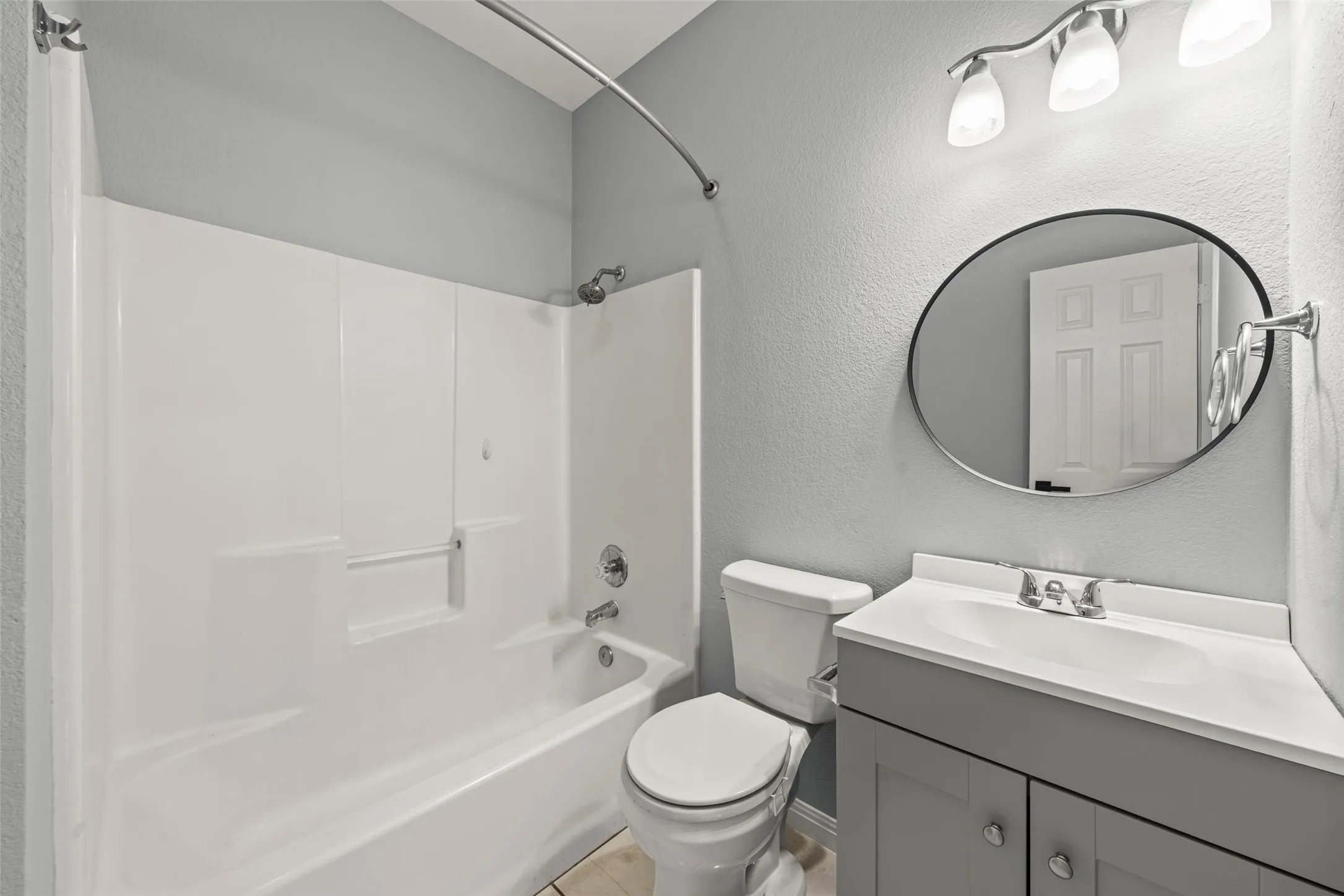 Single Family Residence For Sale in Mc Lennan County , 1206 N 15th Street, Waco, Texas 76707, 3 Bedroom, 2 Bathroom, 2 Garage spaces, 1,478 Sqft, built in 2007, mls#21357928, Real Estate Agent in Waco, Homes For Sale in Mc Lennan county, Homes For Sale in Waco, Realtor in Waco Texas, Real Estate Brokerage Independent Realty Texas, Luminita Cordes Realtor