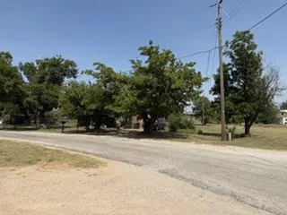 Single Family Residence For Sale in Stephens County , 10074 County Road 200, Breckenridge, Texas 76424, 2 Bedroom, 1 Bathroom, Garage spaces, 1,353 Sqft, built in 0, mls#21344919, Real Estate Agent in Breckenridge, Homes For Sale in Stephens county, Homes For Sale in Breckenridge, Realtor in Breckenridge Texas, Real Estate Brokerage Independent Realty Texas, Luminita Cordes Realtor