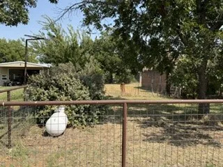 Single Family Residence For Sale in Stephens County , 10074 County Road 200, Breckenridge, Texas 76424, 2 Bedroom, 1 Bathroom, Garage spaces, 1,353 Sqft, built in 0, mls#21344919, Real Estate Agent in Breckenridge, Homes For Sale in Stephens county, Homes For Sale in Breckenridge, Realtor in Breckenridge Texas, Real Estate Brokerage Independent Realty Texas, Luminita Cordes Realtor