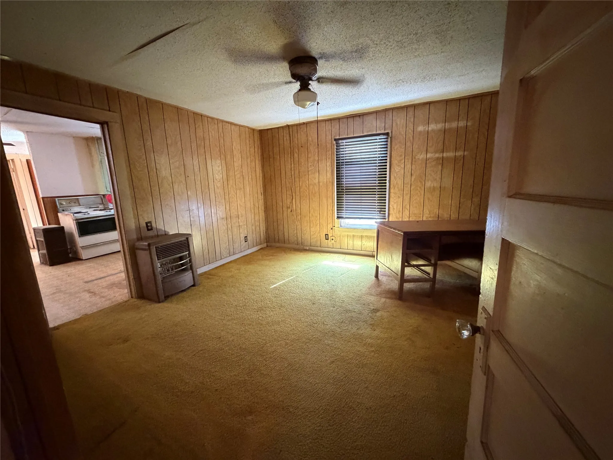 Single Family Residence For Sale in Johnson County , 2512 Timber Road, Burleson, Texas 76028, 3 Bedroom, 2 Bathroom, 2 Garage spaces, 1,860 Sqft, built in 1970, mls#21358279, Real Estate Agent in Burleson, Homes For Sale in Johnson county, Homes For Sale in Burleson, Realtor in Burleson Texas, Real Estate Brokerage Independent Realty Texas, Luminita Cordes Realtor