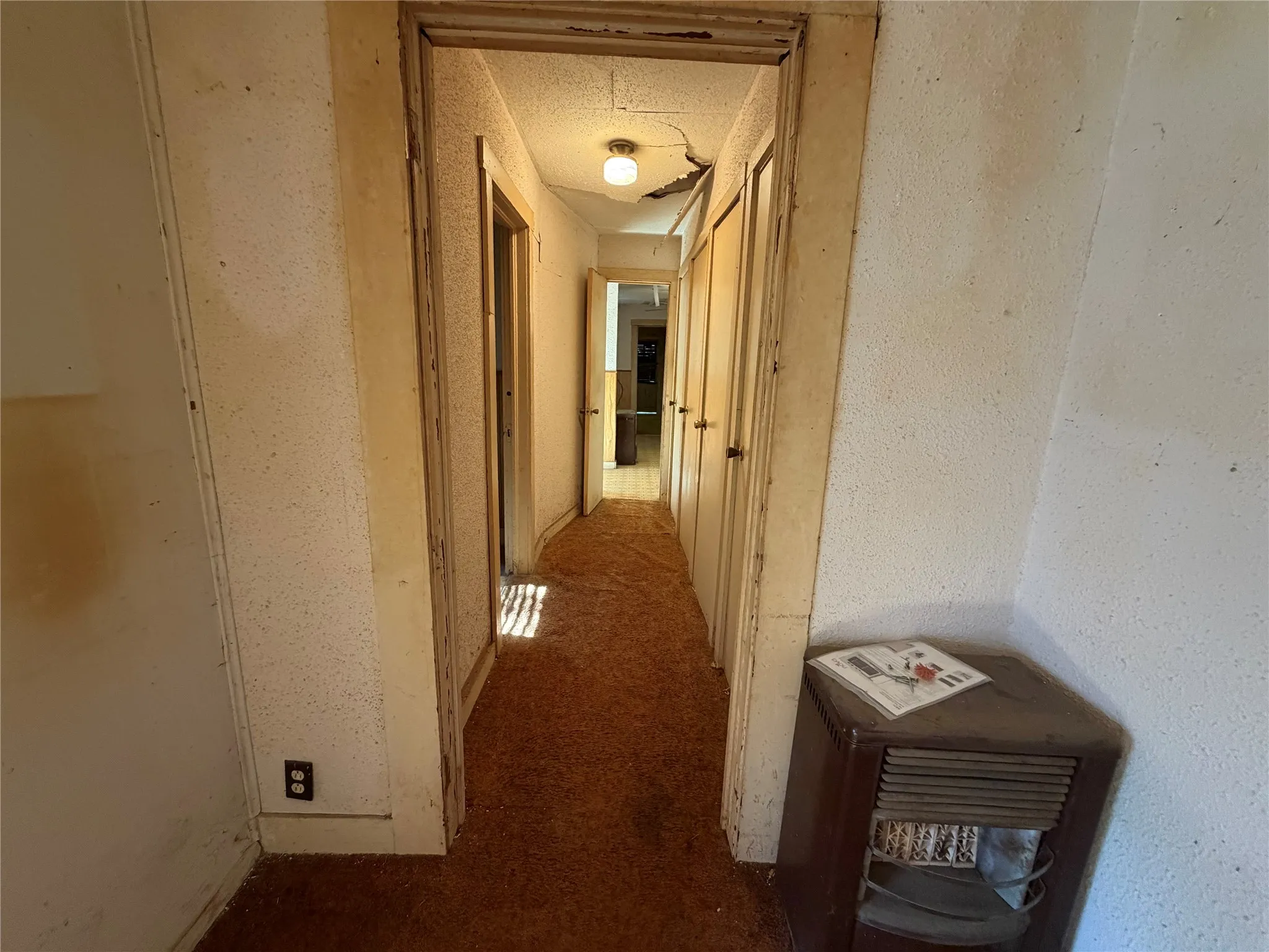 Single Family Residence For Sale in Johnson County , 2512 Timber Road, Burleson, Texas 76028, 3 Bedroom, 2 Bathroom, 2 Garage spaces, 1,860 Sqft, built in 1970, mls#21358279, Real Estate Agent in Burleson, Homes For Sale in Johnson county, Homes For Sale in Burleson, Realtor in Burleson Texas, Real Estate Brokerage Independent Realty Texas, Luminita Cordes Realtor