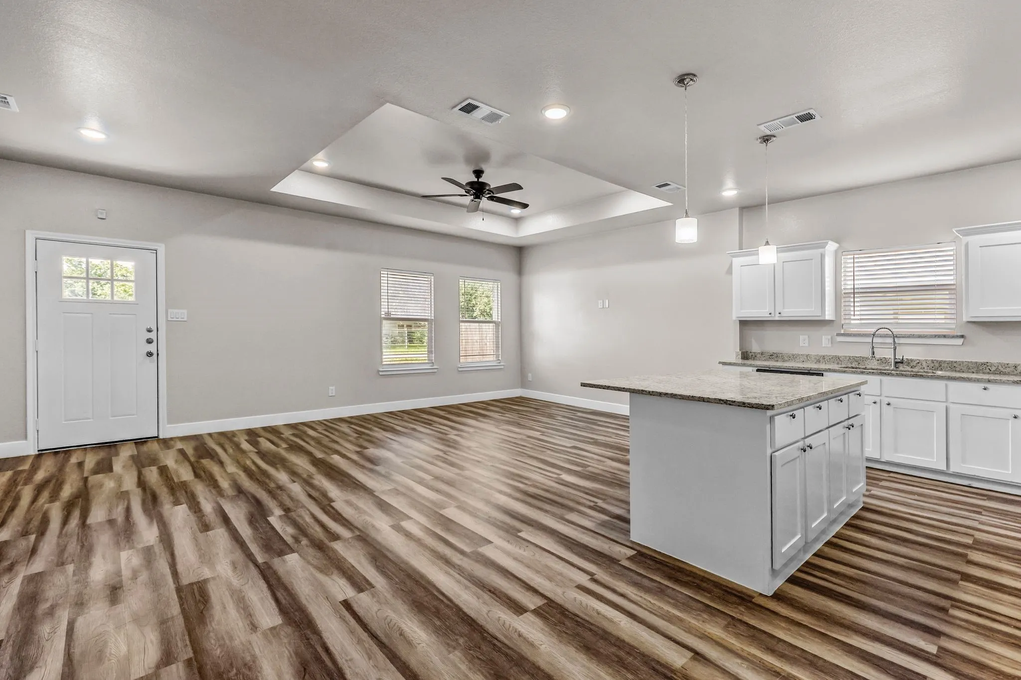 Single Family Residence For Rent in Hunt County , 4210 Park Street, Greenville, Texas 75401, 3 Bedroom, 2 Bathroom, 1 Garage spaces, 1,454 Sqft, built in 2021, mls#21358398, Real Estate Agent in Greenville, Homes For Rent in Hunt county, Homes For Rent in Greenville, Realtor in Greenville Texas, Real Estate Brokerage Independent Realty Texas, Luminita Cordes Realtor