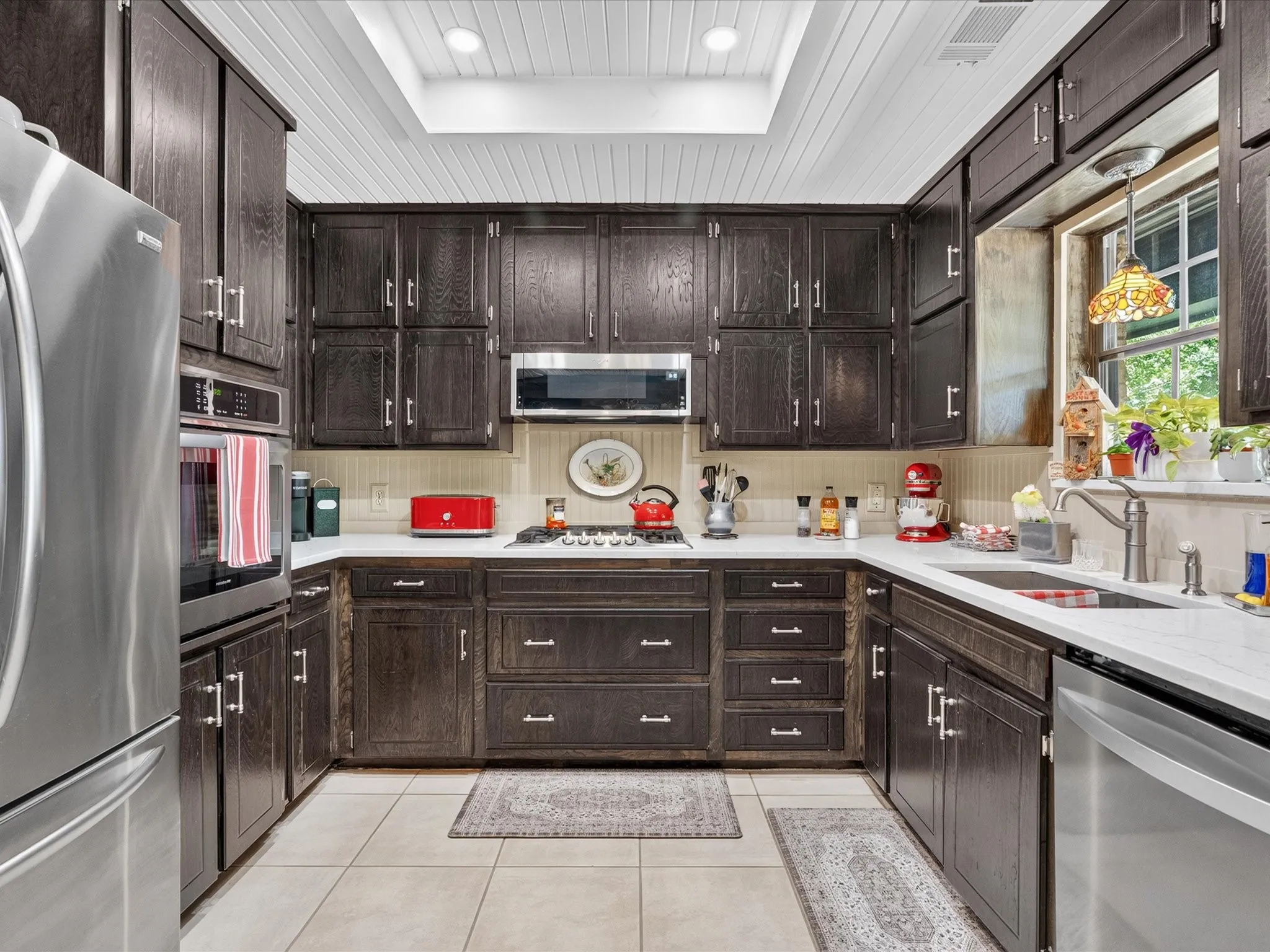 Single Family Residence For Sale in Tarrant County , 2501 New Haven Court, Bedford, Texas 76022, 3 Bedroom, 2 Bathroom, 2 Garage spaces, 1,812 Sqft, built in 1982, mls#21354643, Real Estate Agent in Bedford, Homes For Sale in Tarrant county, Homes For Sale in Bedford, Realtor in Bedford Texas, Real Estate Brokerage Independent Realty Texas, Luminita Cordes Realtor