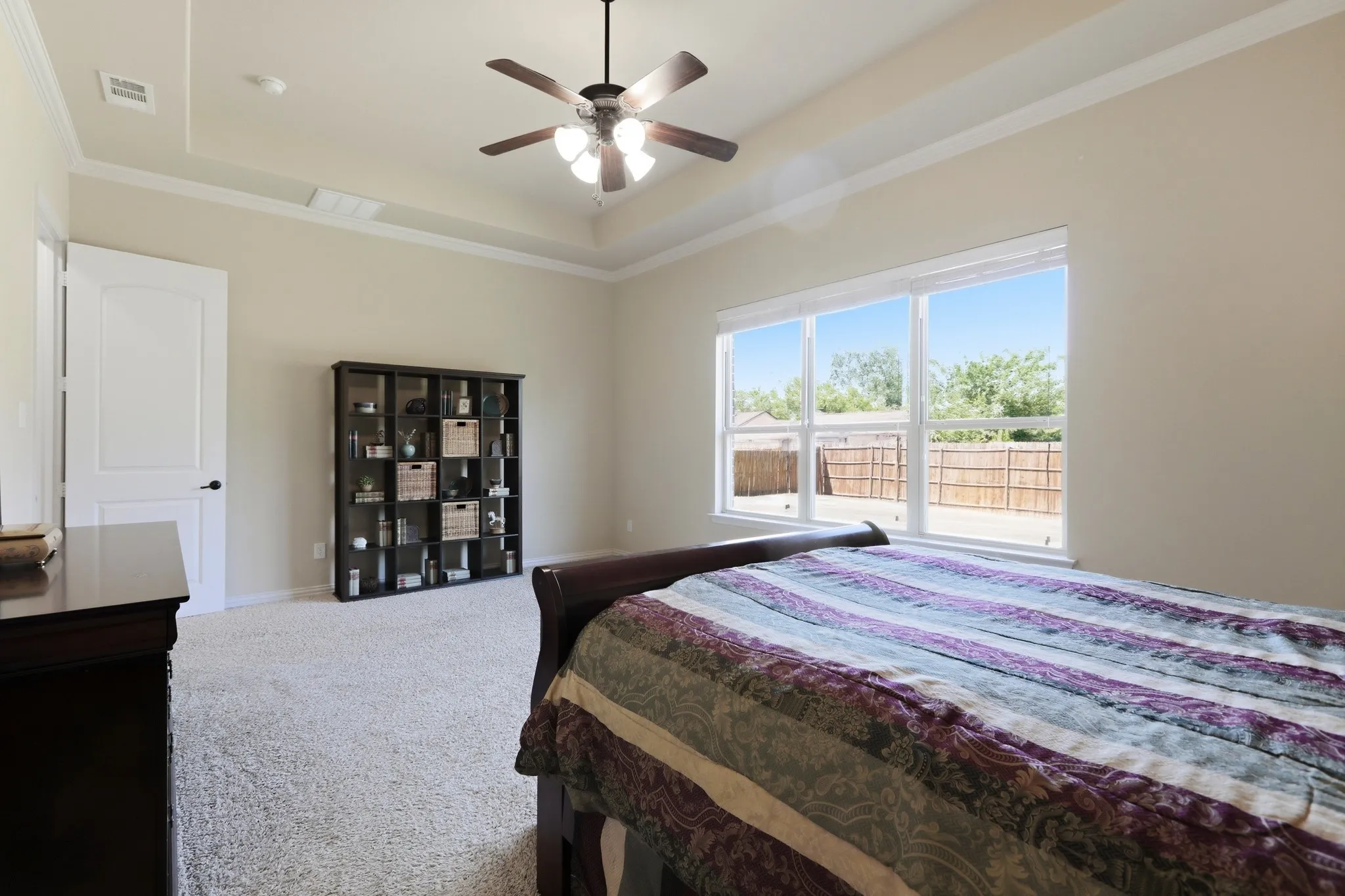 Single Family Residence For Sale in Rockwall County , 5213 Falcon Ridge Court, Rowlett, Texas 75088, 5 Bedroom, 3 Bathroom, 2 Garage spaces, 3,263 Sqft, built in 2012, mls#21355931, Real Estate Agent in Rowlett, Homes For Sale in Rockwall county, Homes For Sale in Rowlett, Realtor in Rowlett Texas, Real Estate Brokerage Independent Realty Texas, Luminita Cordes Realtor