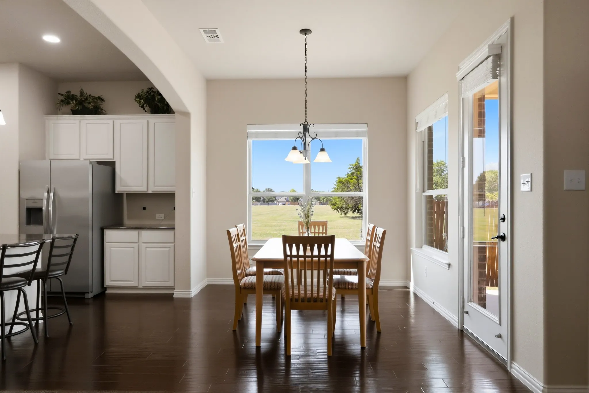 Single Family Residence For Sale in Rockwall County , 5213 Falcon Ridge Court, Rowlett, Texas 75088, 5 Bedroom, 3 Bathroom, 2 Garage spaces, 3,263 Sqft, built in 2012, mls#21355931, Real Estate Agent in Rowlett, Homes For Sale in Rockwall county, Homes For Sale in Rowlett, Realtor in Rowlett Texas, Real Estate Brokerage Independent Realty Texas, Luminita Cordes Realtor